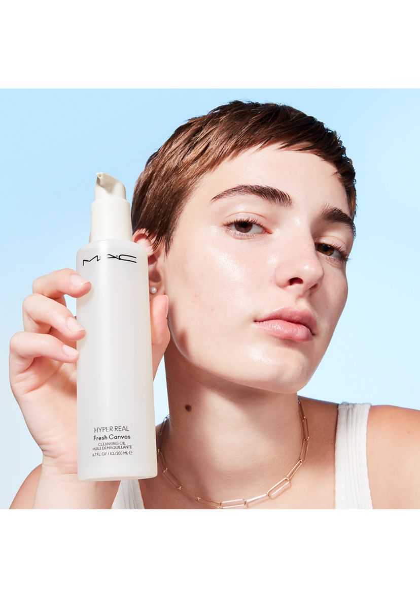 Hyper Real Fresh Canvas Cleansing Oil