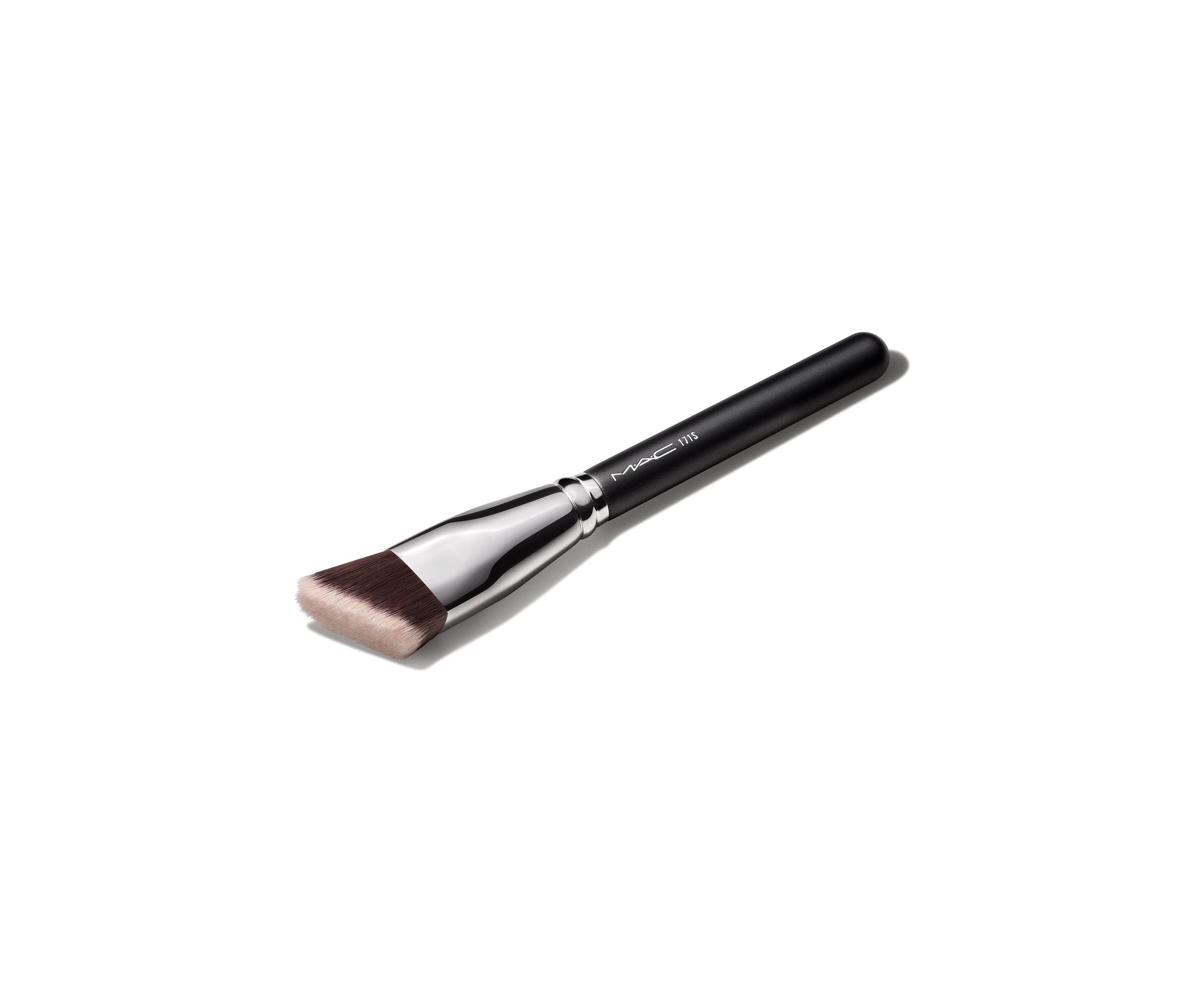 171 Smooth Edge Allover Face Brush 