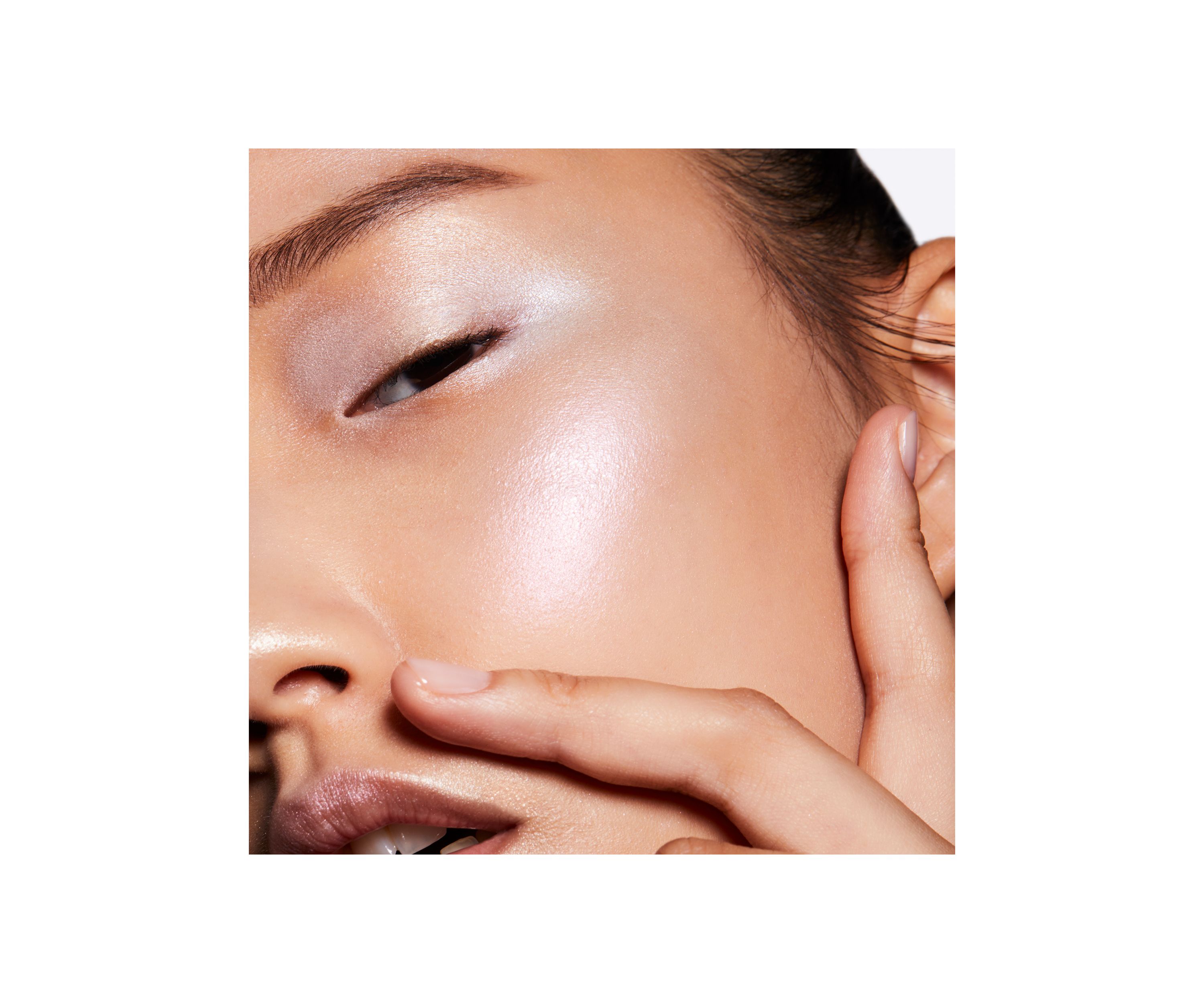 Hyper Real Glow Palette