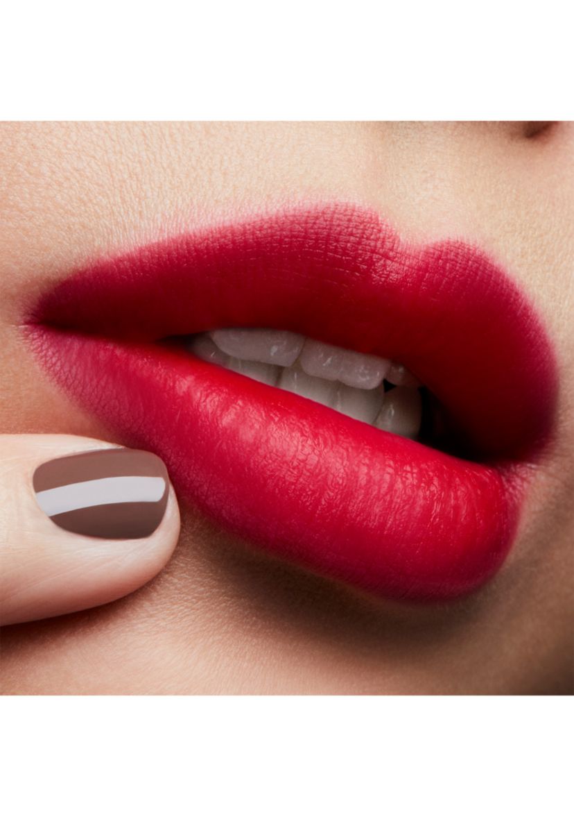 Love Me Lipstick