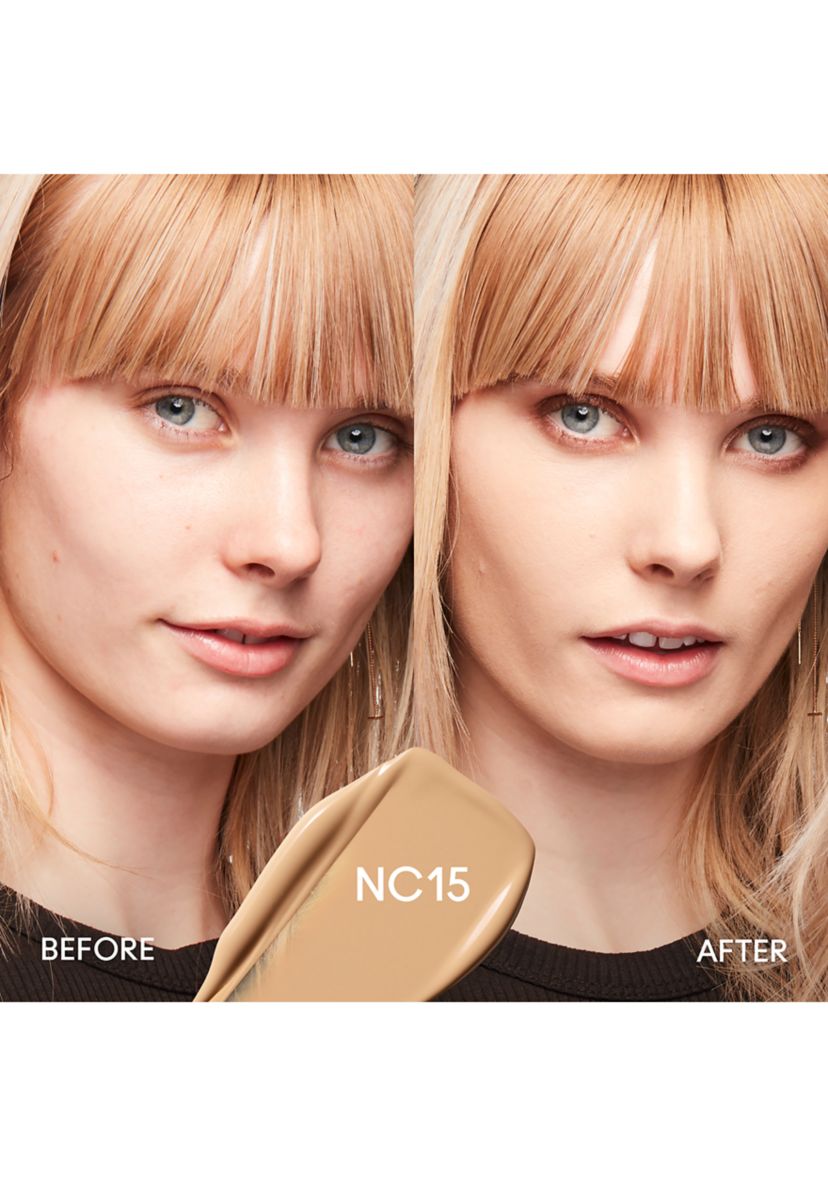 Studio Fix Fluid SPF15 24HR Matte Foundation + Oil Control