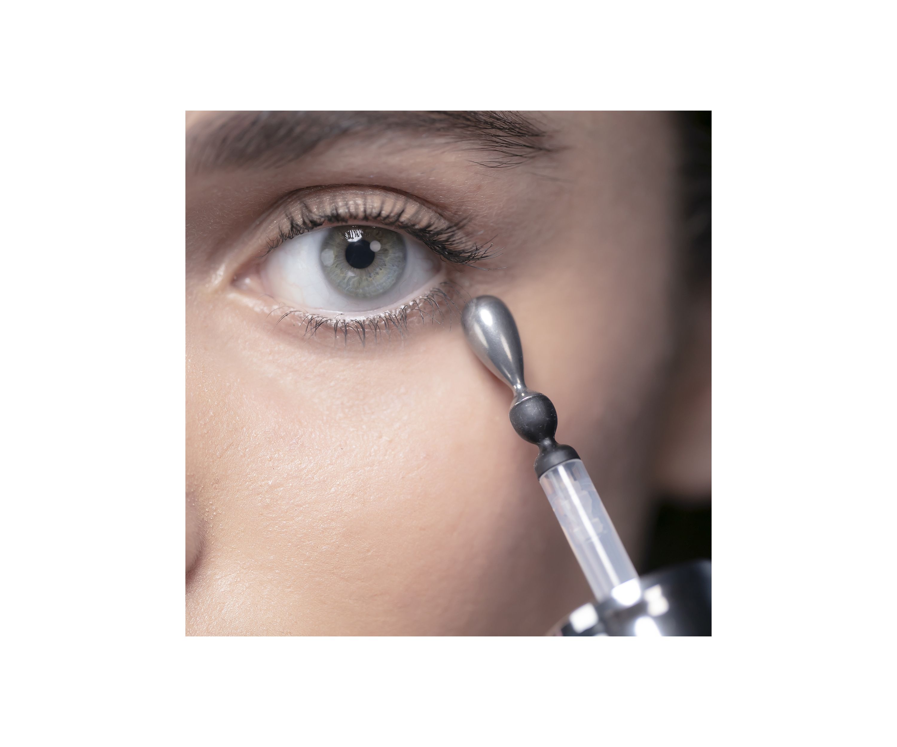 Advanced Génifique Eye Light Pearl Eye Serum