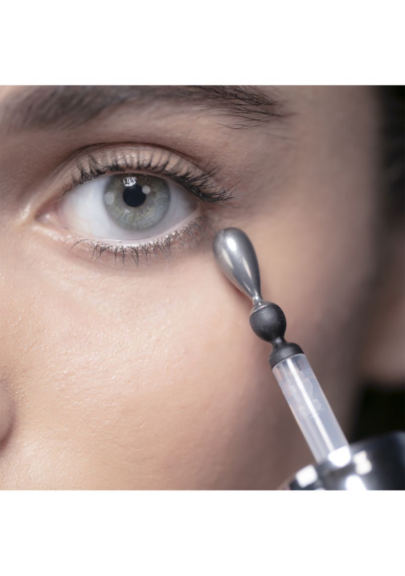 Advanced Génifique Eye Light Pearl Eye Serum