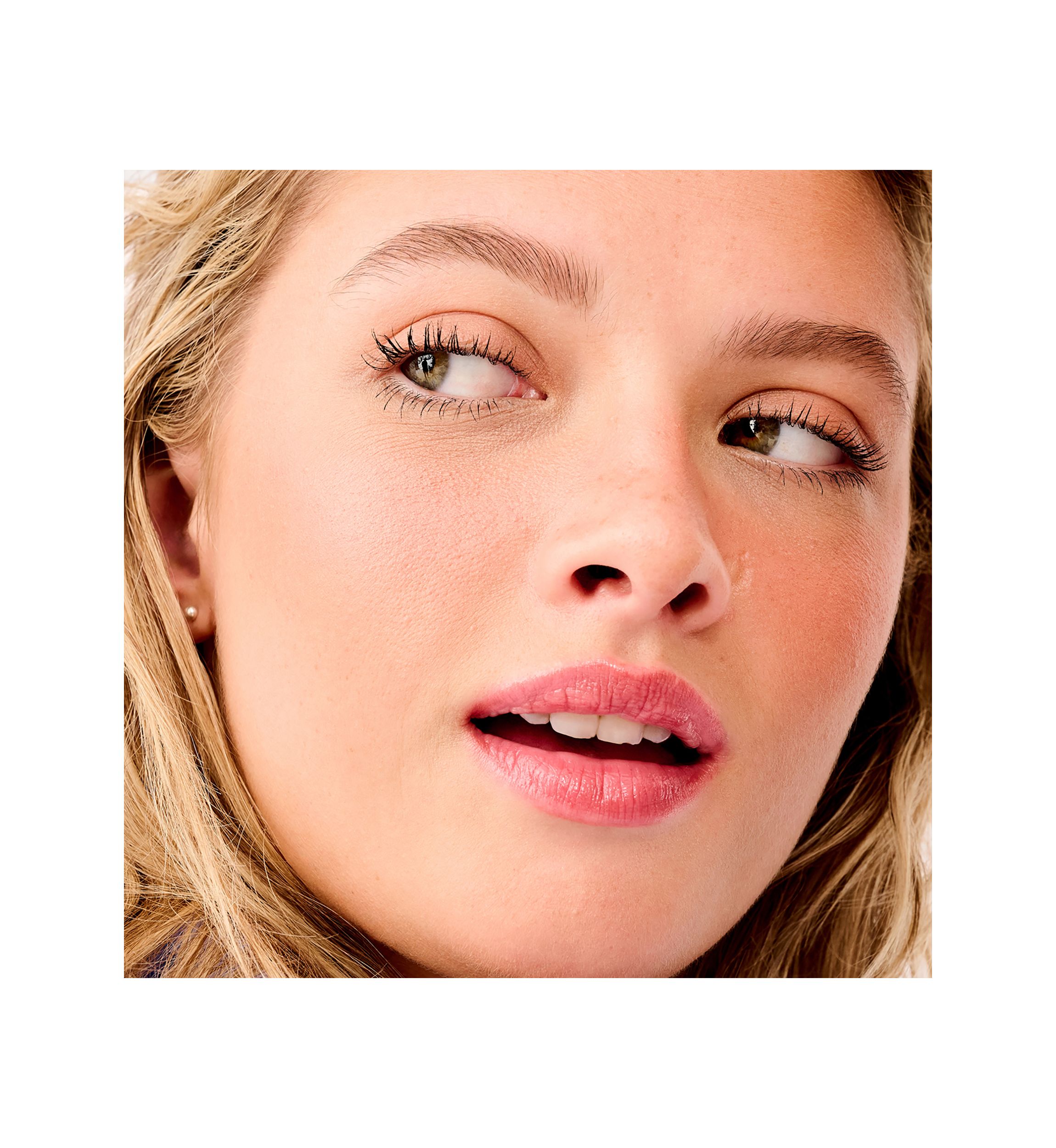 WANDERful World Silky-Soft Power Blush