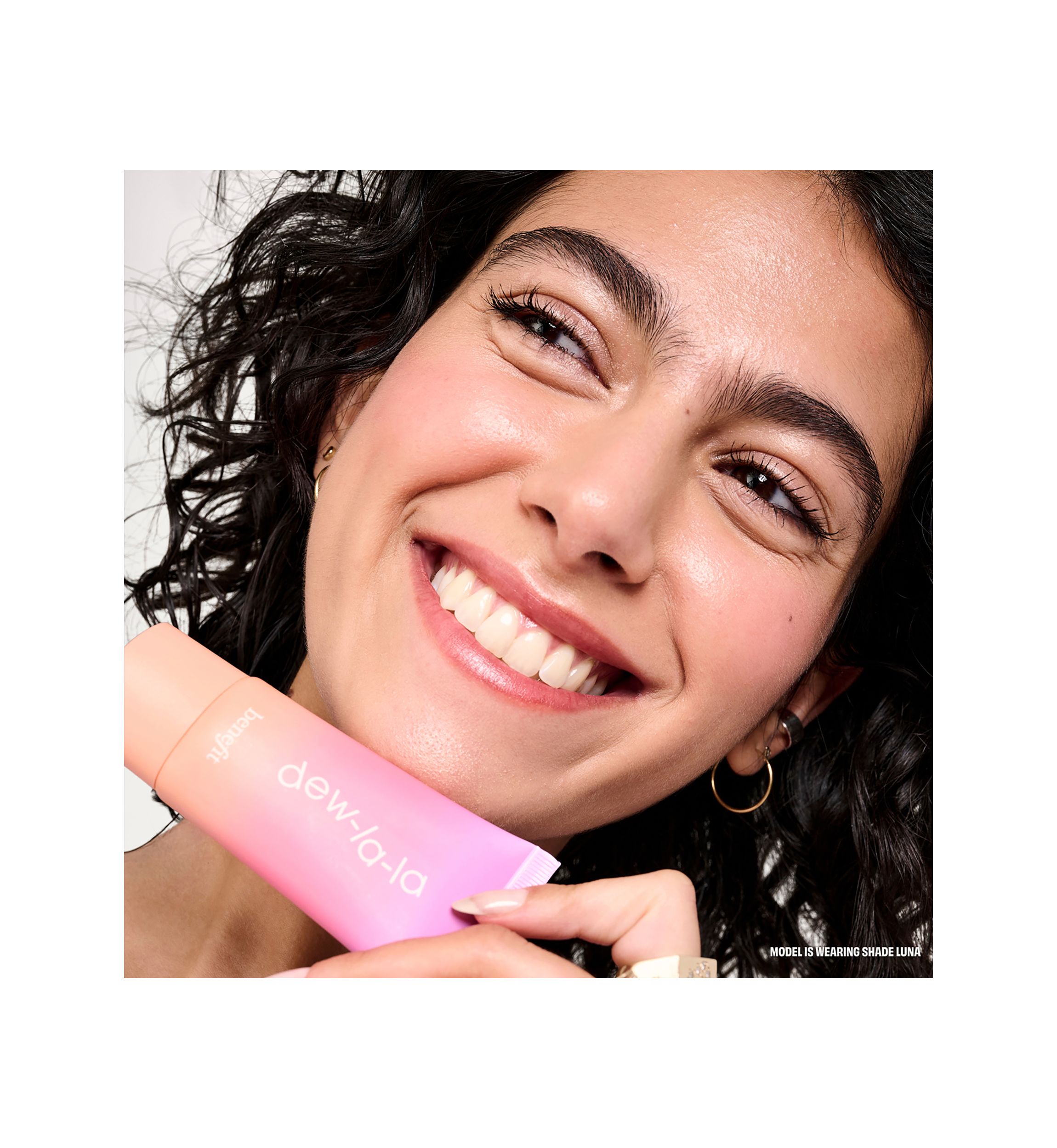 Dew-la-la Liquid Glow Highlighter