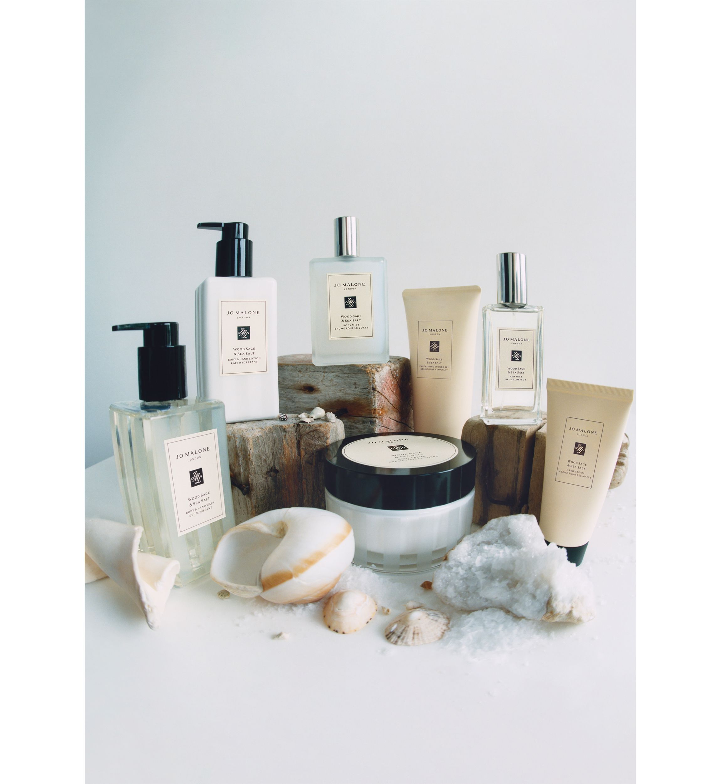 Wood Sage & Seasalt Exfoliating Shower Gel