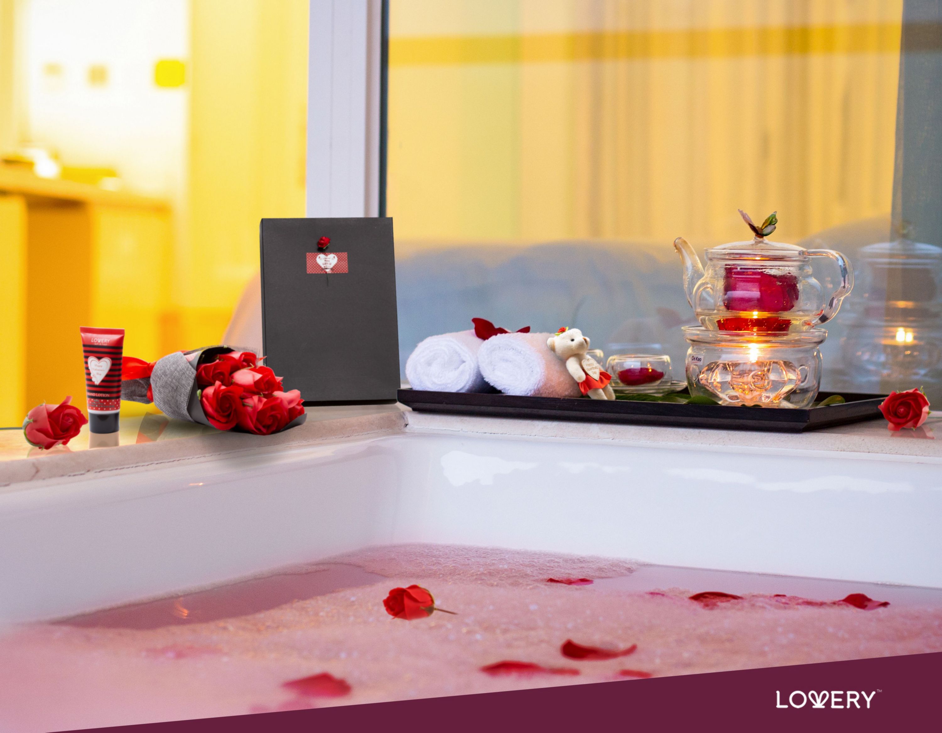 Lovery Bath & Body Gift Basket - Plant Essential Oil Home Set - Red Rose Petal Soaps