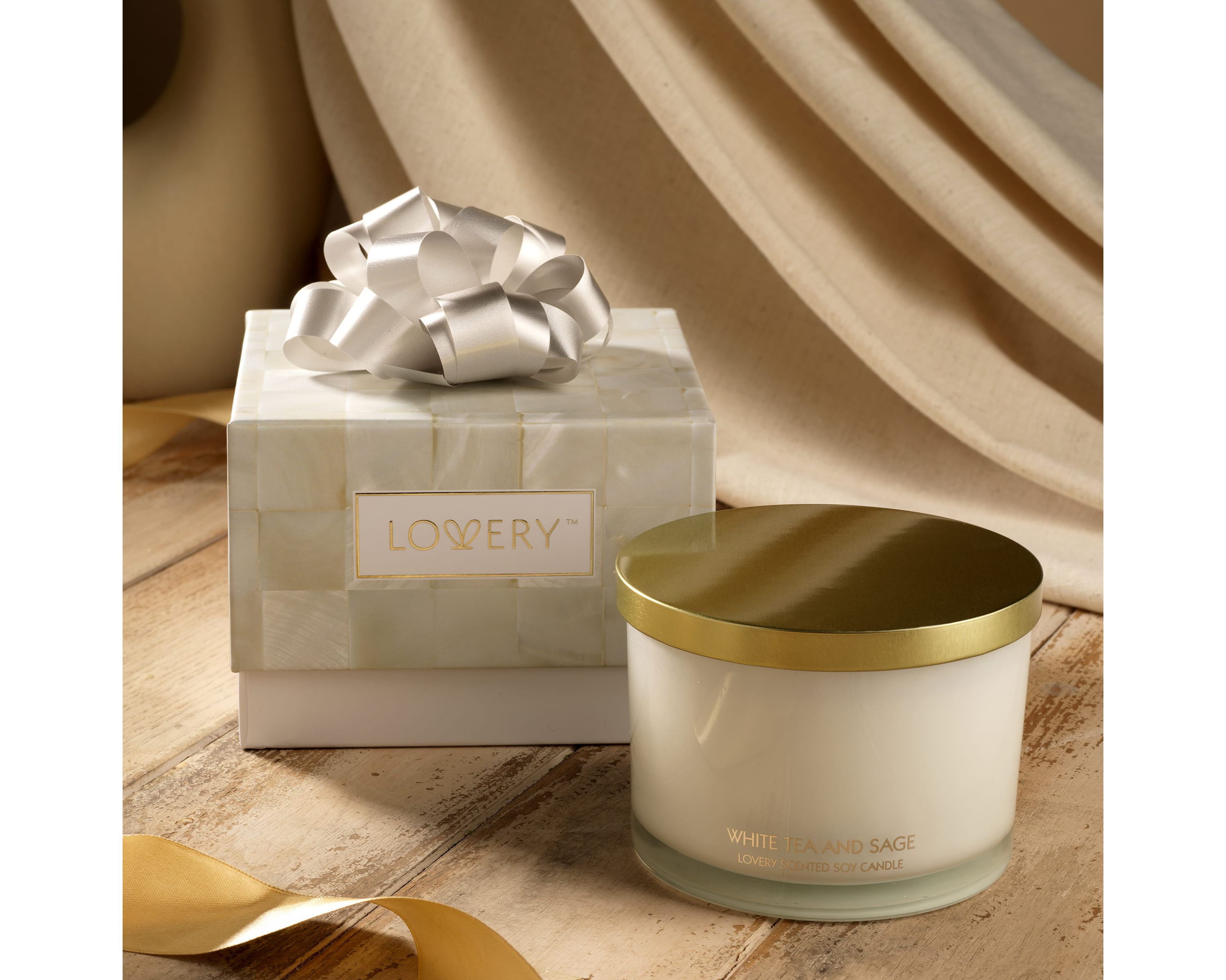 Deluxe White Tea & Sage Candle Gift Set, 3 Wick Aromatherapy Candles