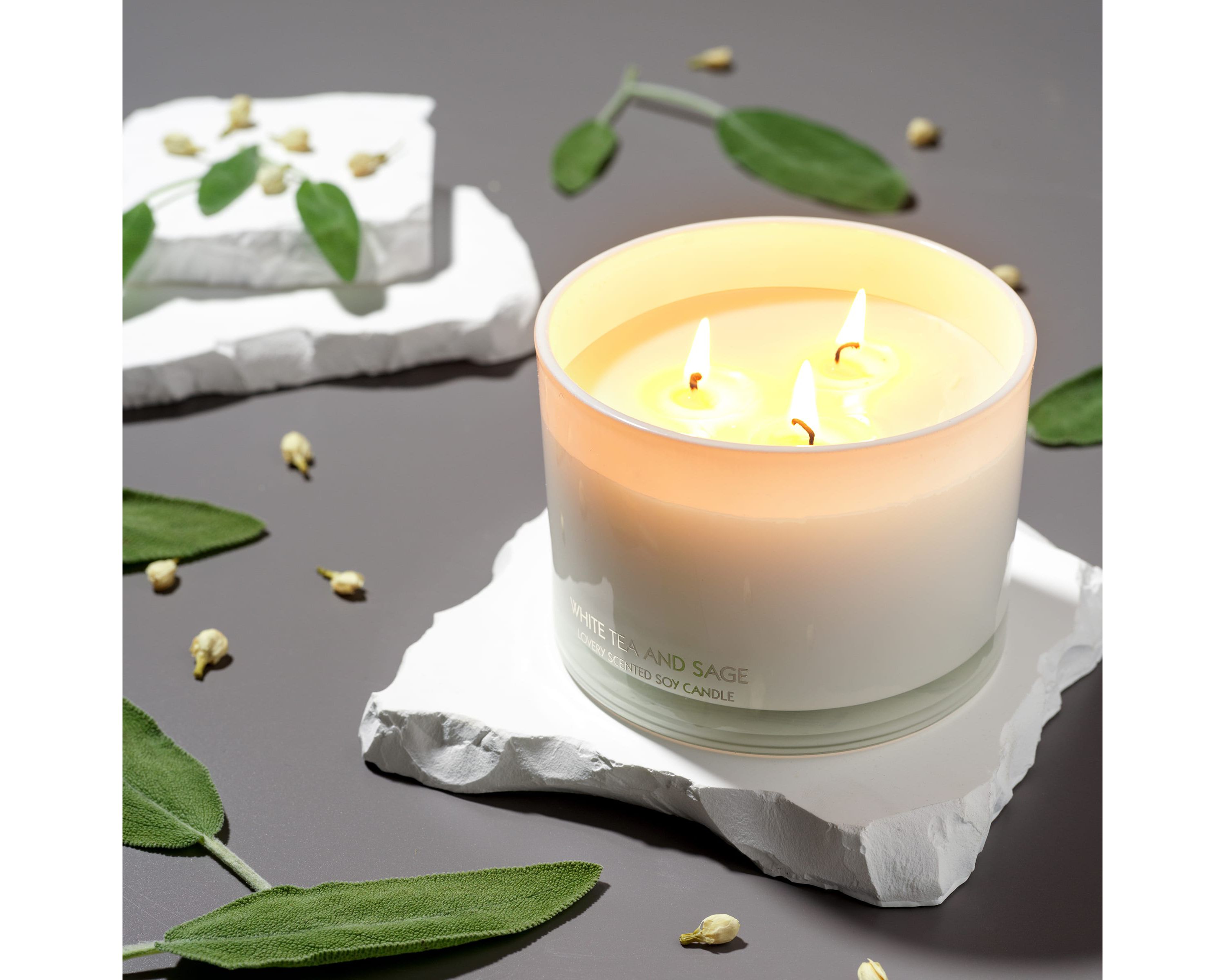 Deluxe White Tea & Sage Candle Gift Set, 3 Wick Aromatherapy Candles