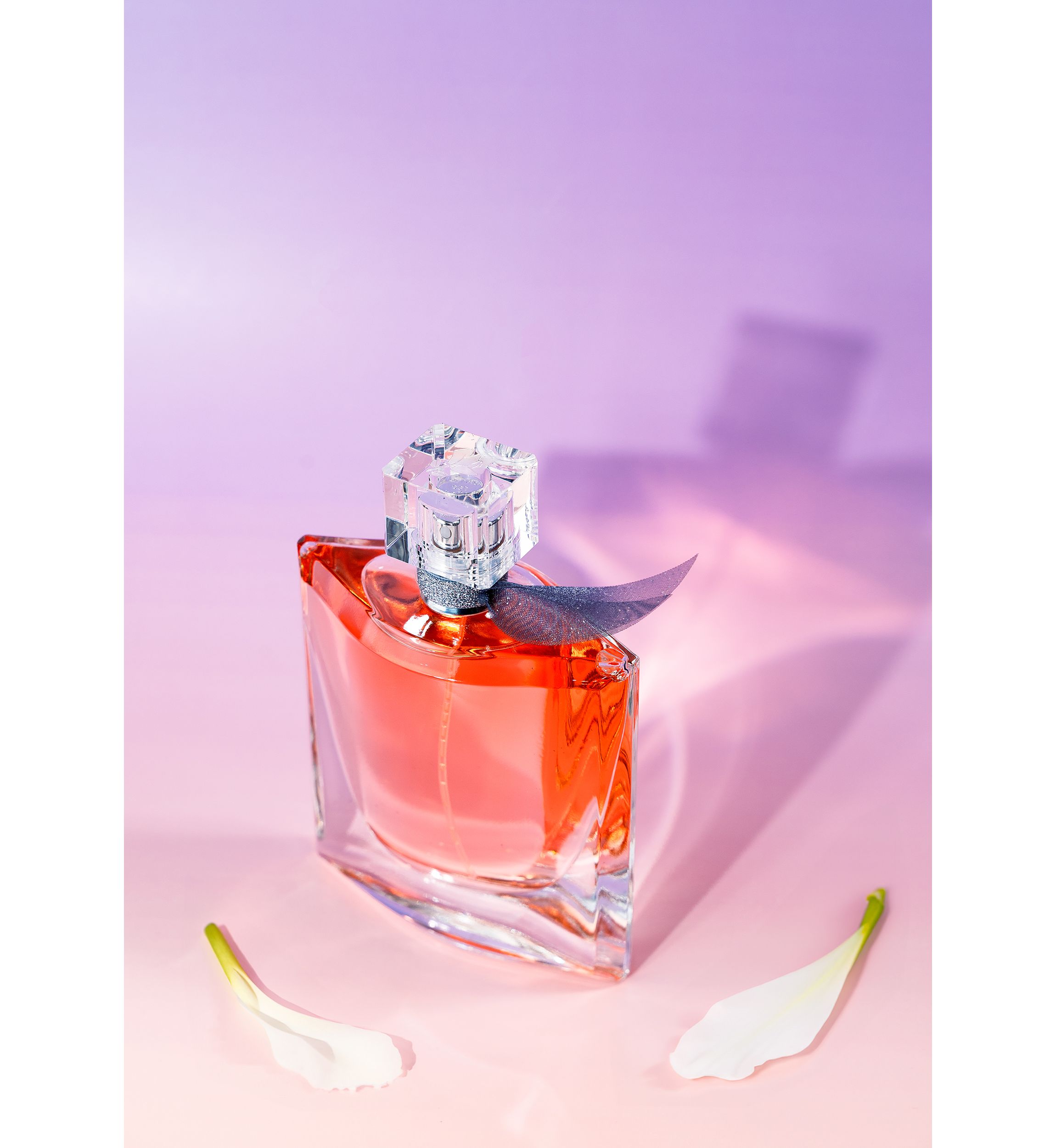 La Vie Est Belle Ladies by Lancome Eau de Parfum Spray 