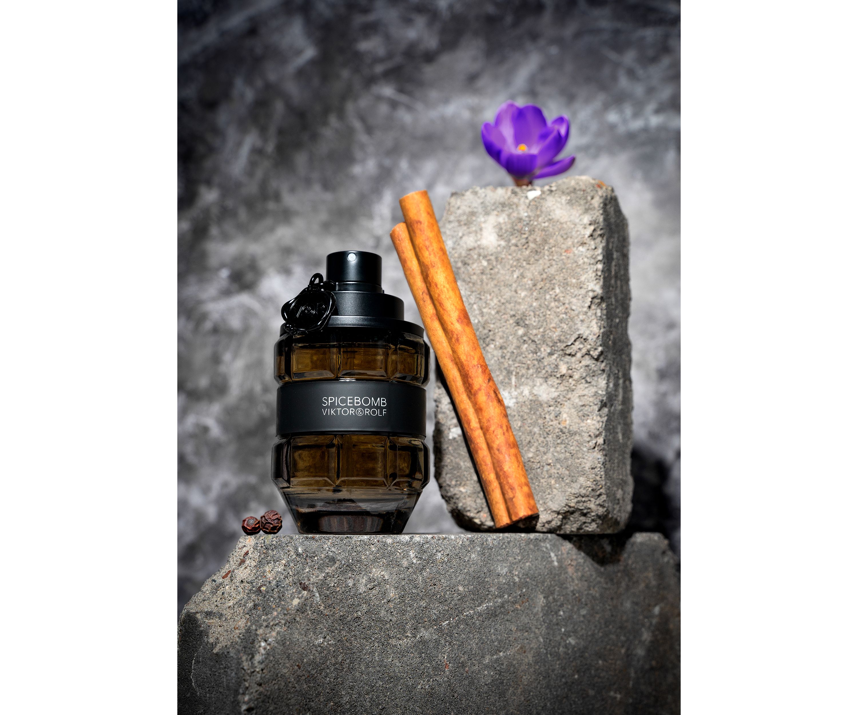 Spicebomb Men by Viktor & Rolf Eau de Toilette Spray