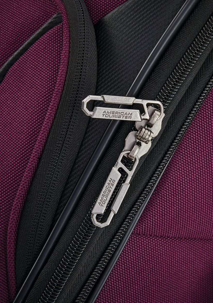 4 Kix Expandable Spinner Luggage