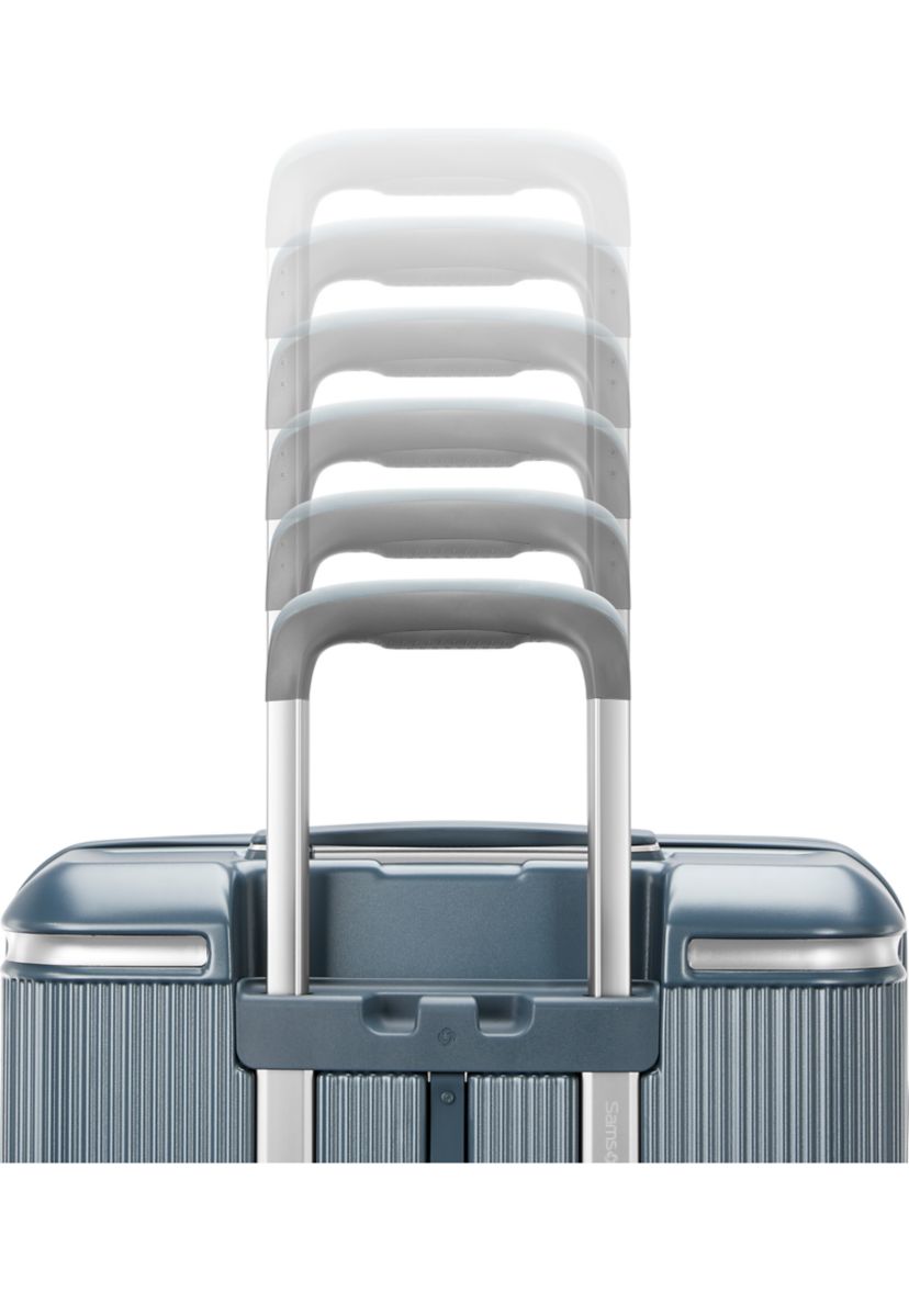 Silhouette 18 Hardside Expandable Spinner