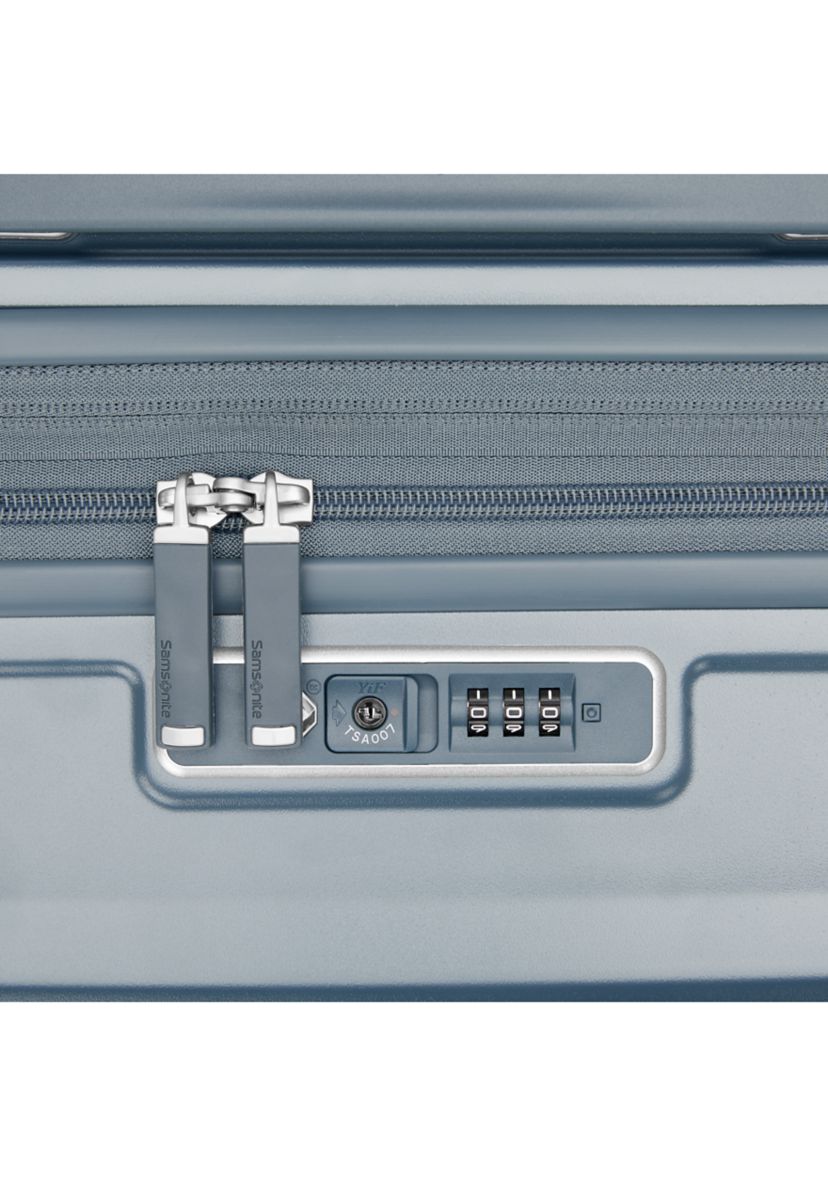 Silhouette 18 Hardside Expandable Spinner