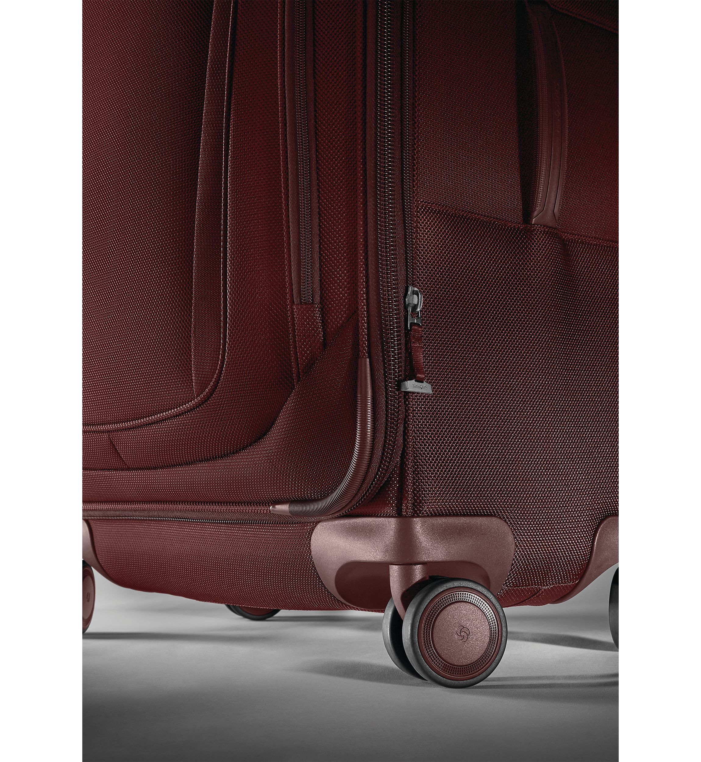 Silhouette 16 Expandable Spinner Luggage