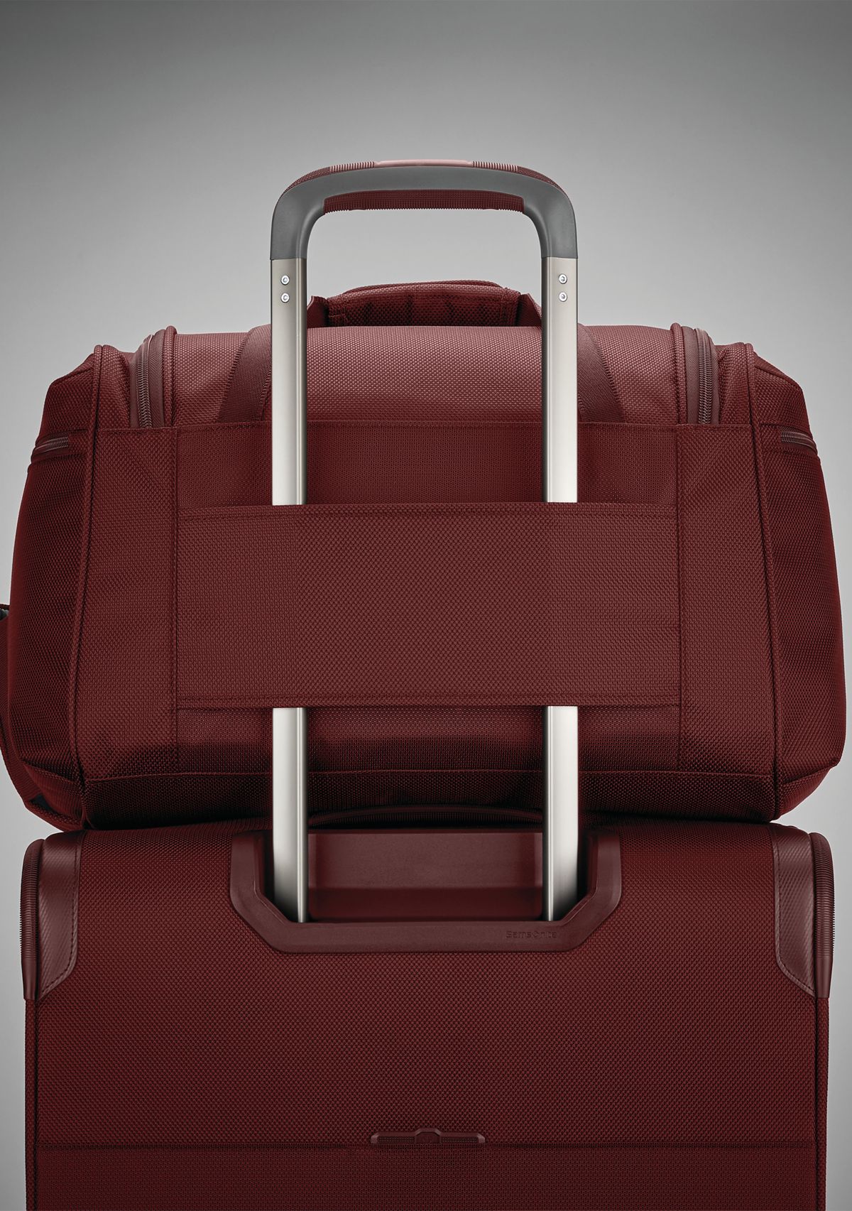 Silhouette 16 Travel Tote