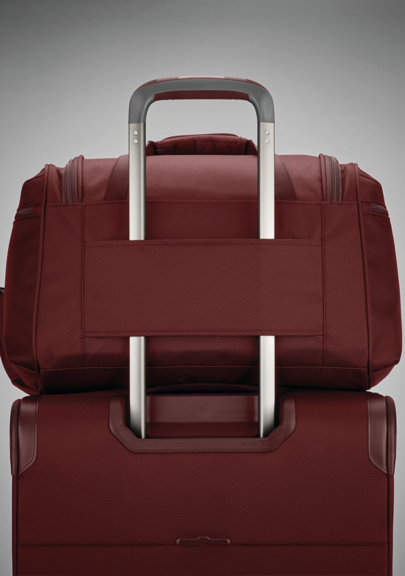 Silhouette 16 Travel Tote