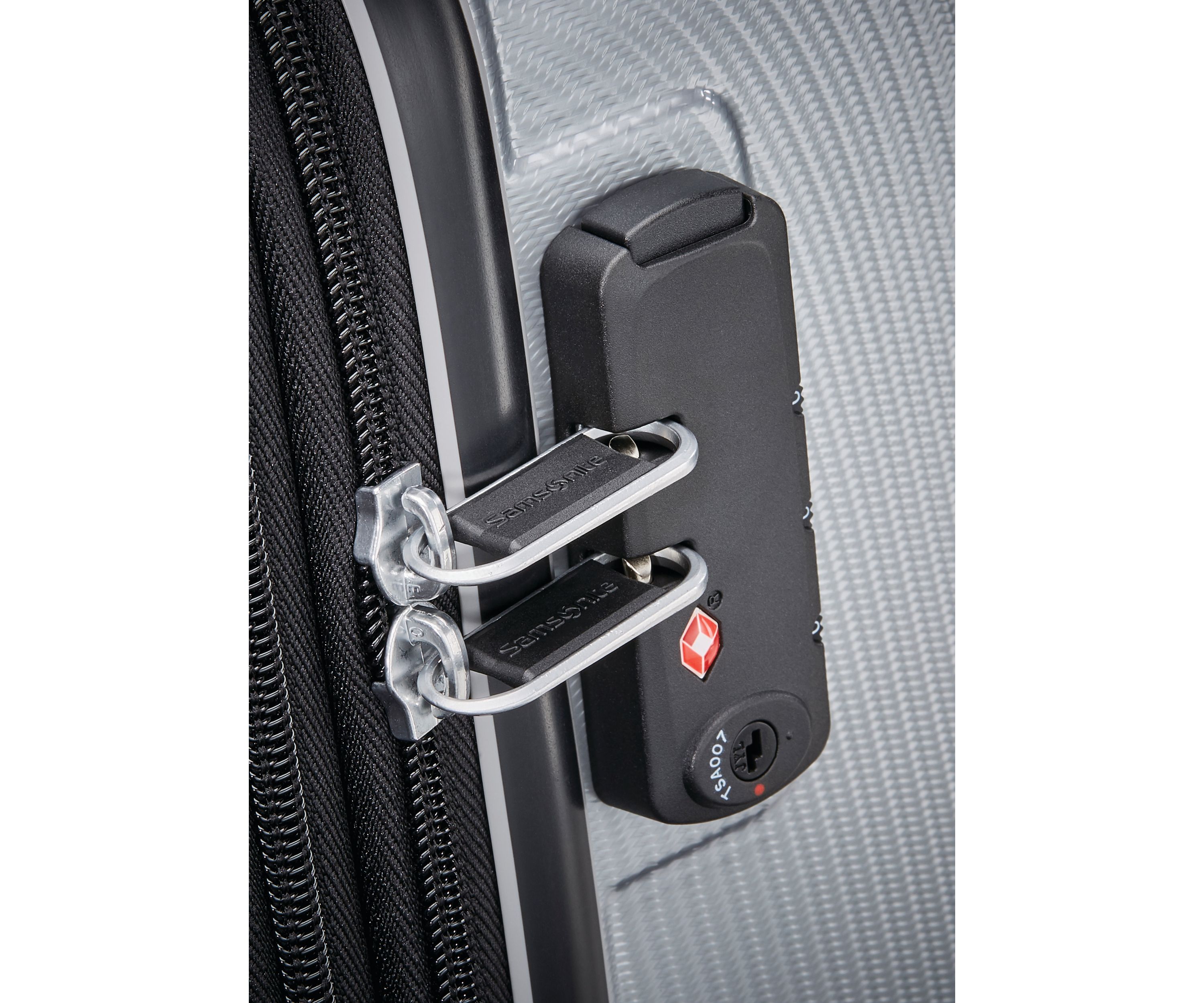 Samsonite Winfield 3 DLX 25 in Spinner