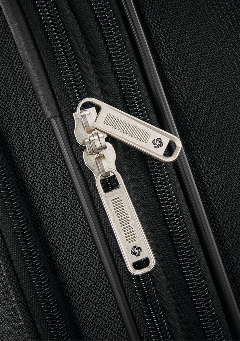 Ascella X Spinner Luggage