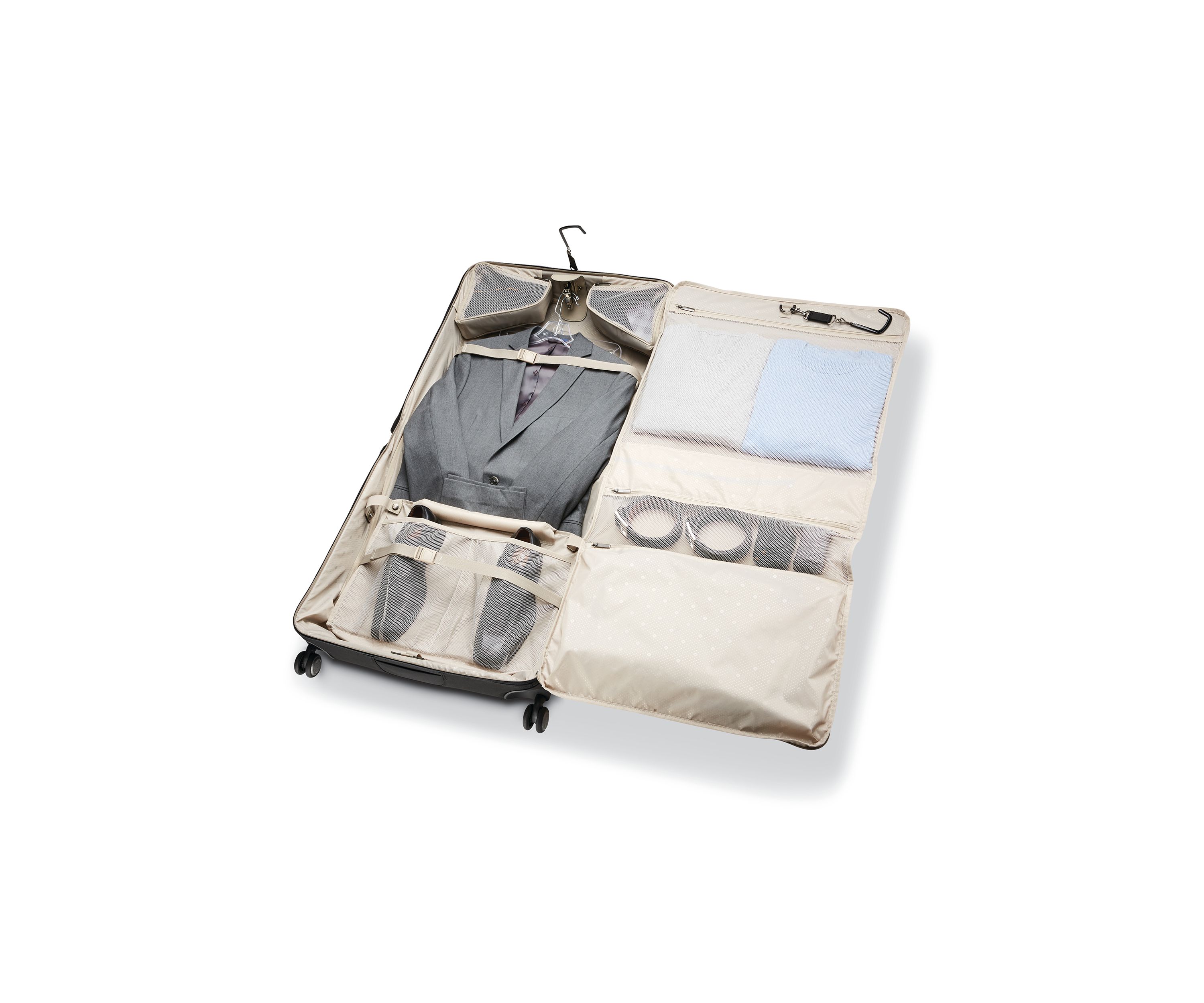 Silhouette 17 Spinner Garment Bag
