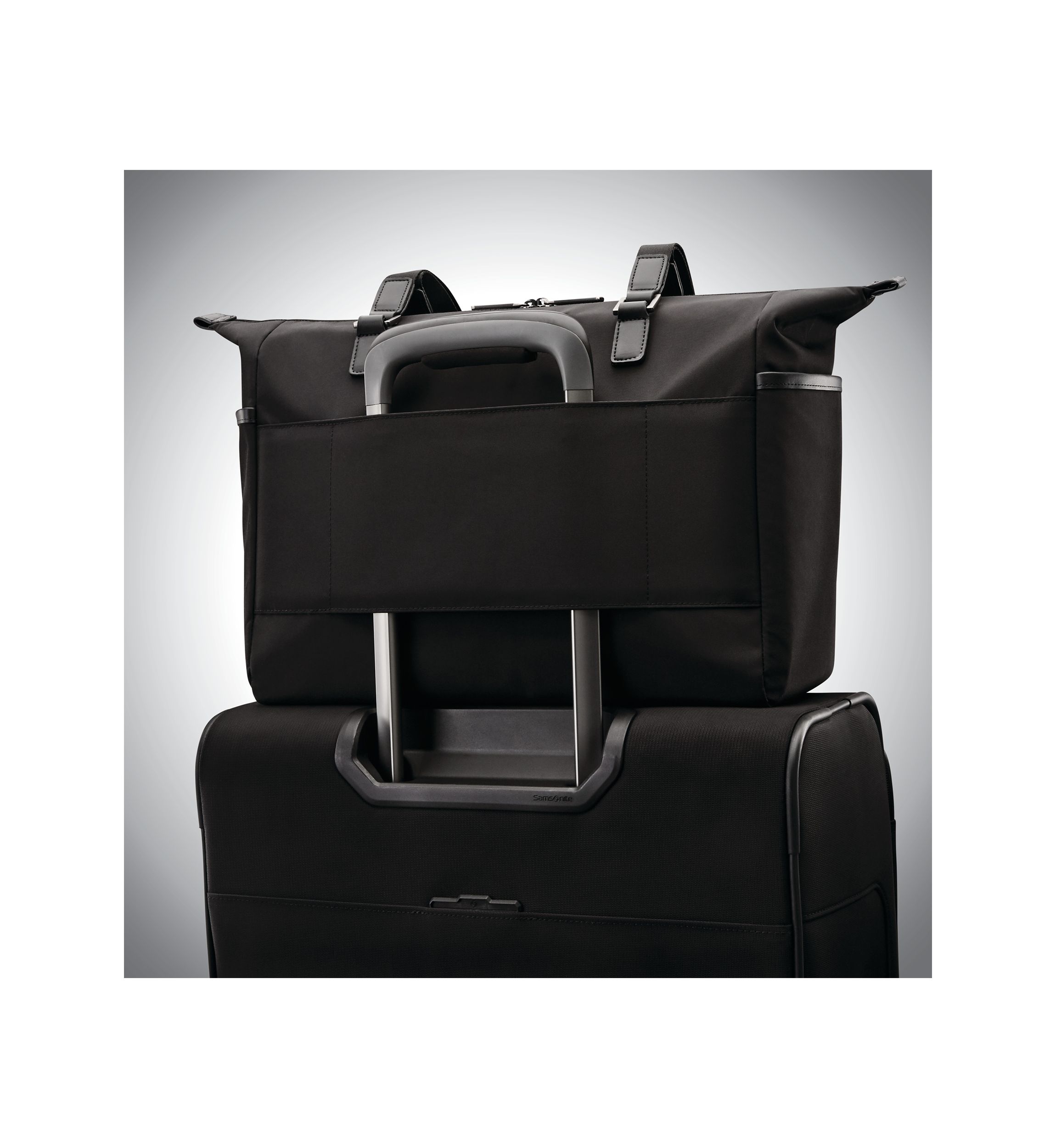 Silhouette 17 Tote