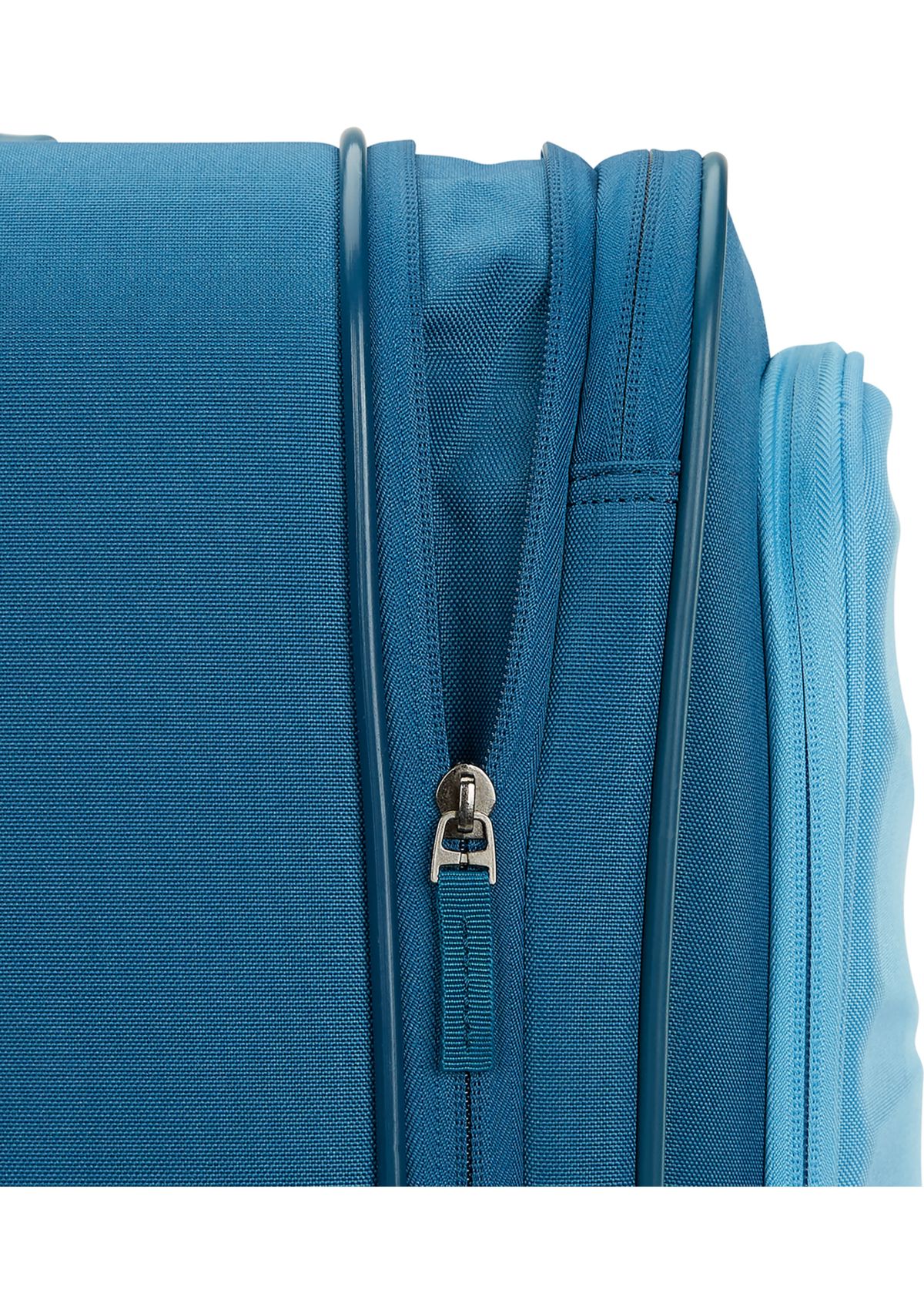 Cascade Softside Spinner Luggage 