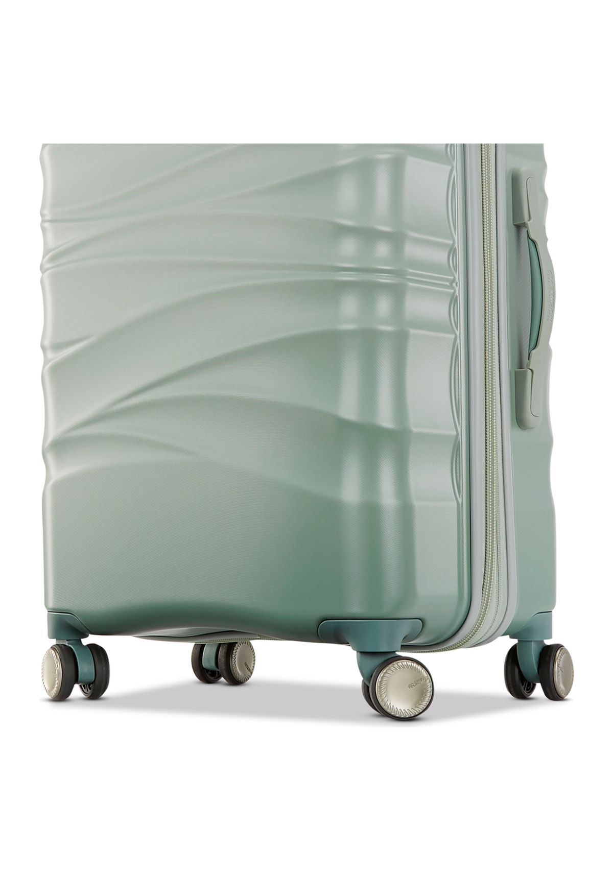 Cascade Hardside Spinner Luggage