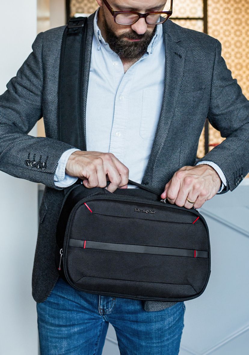 Xenon 4.0 Commuter Sling Pack