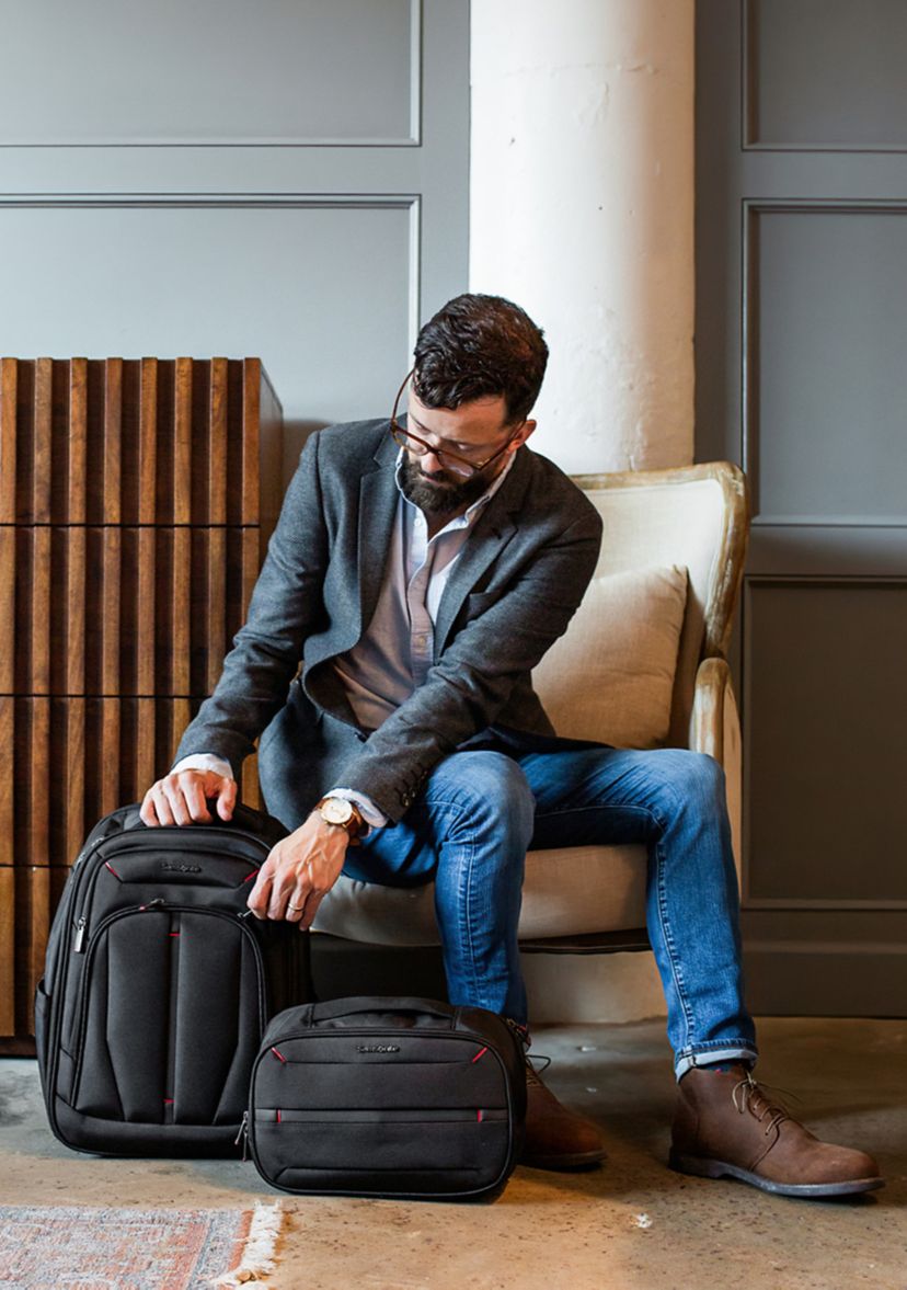 Xenon 4.0 Commuter Sling Pack