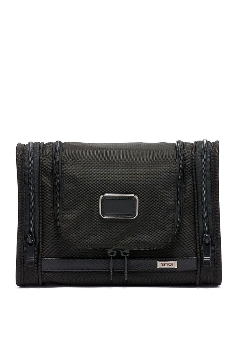 Alpha 3 Hanging Travel Kit