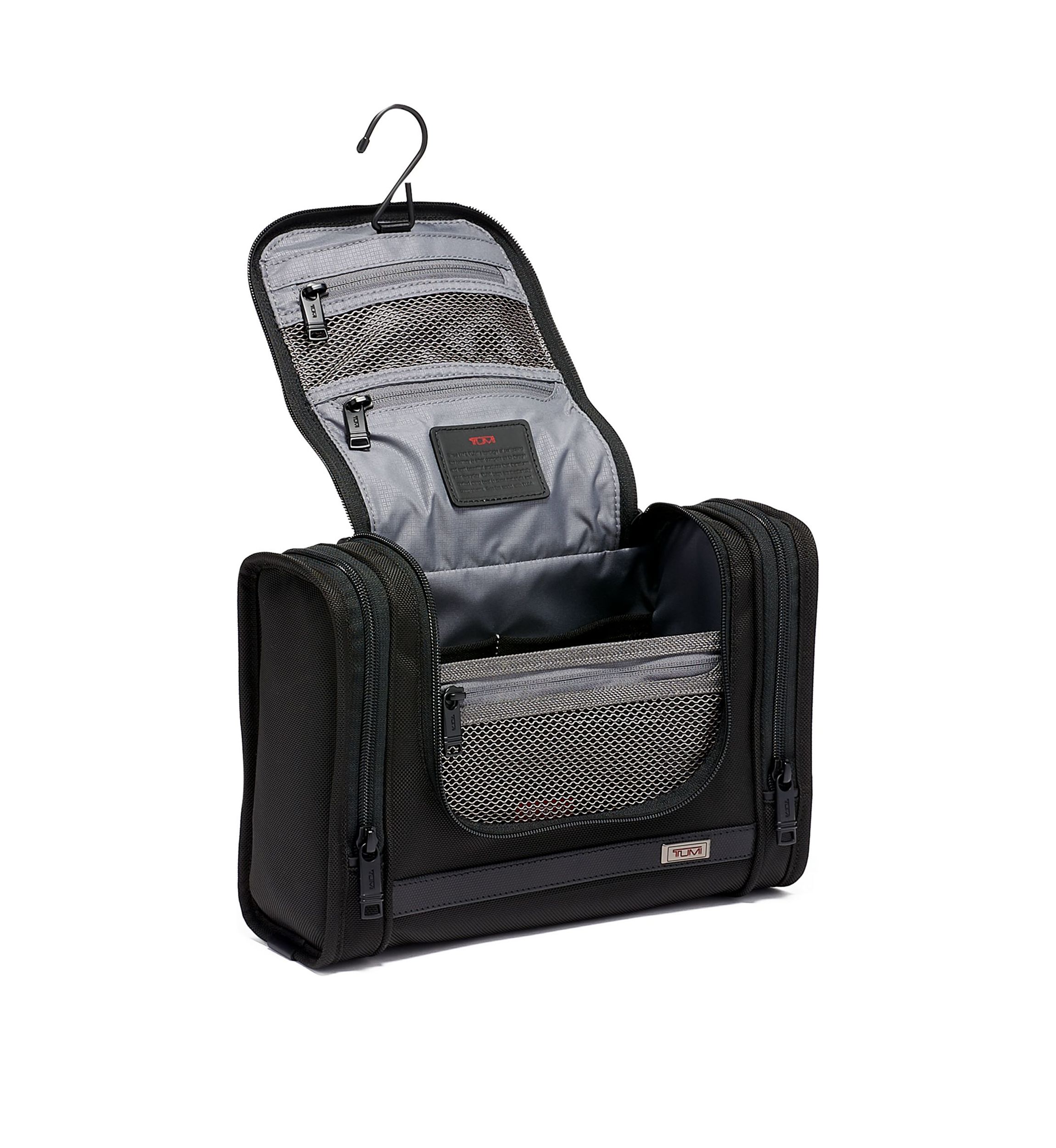 Alpha 3 Hanging Travel Kit