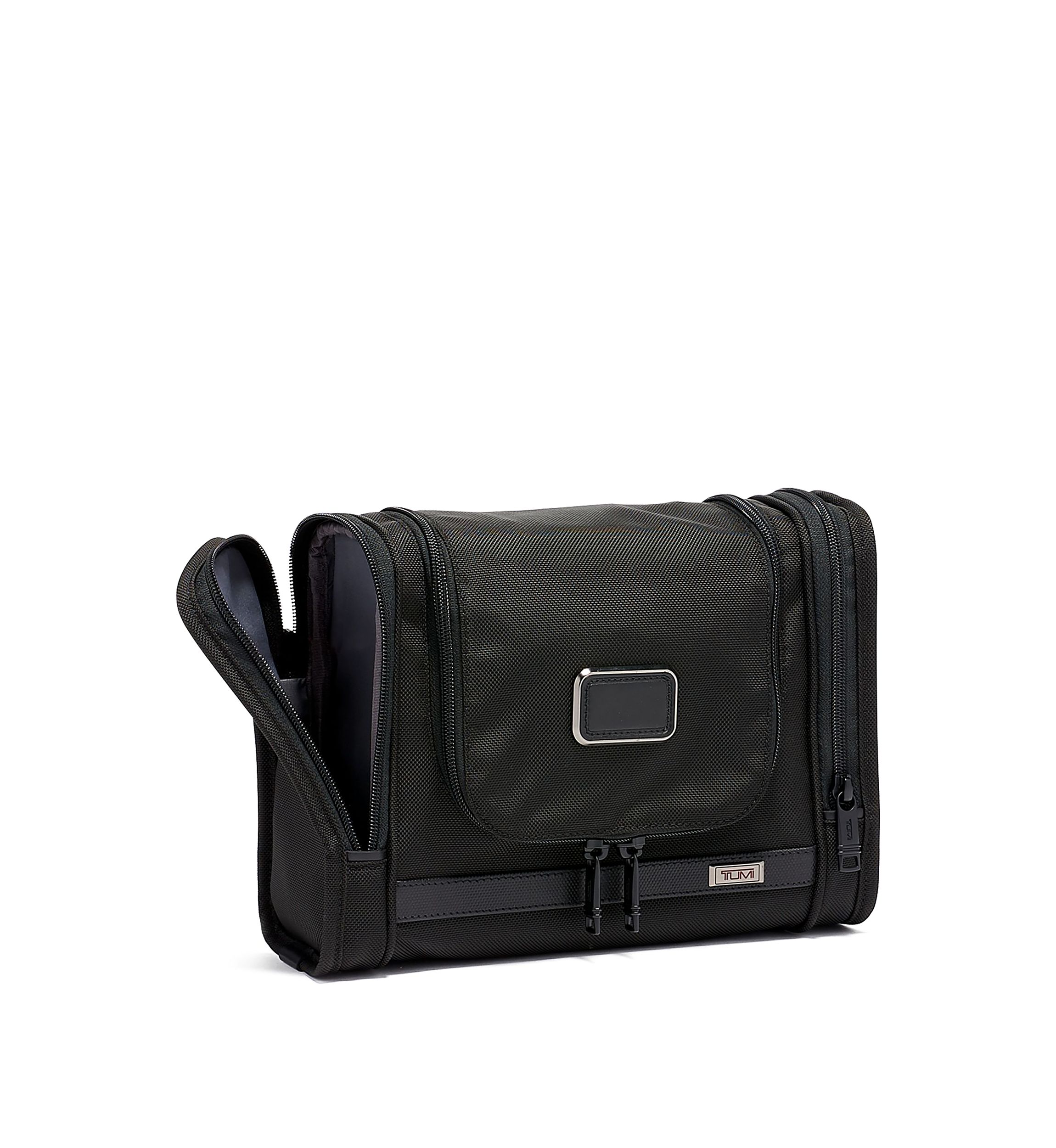 Alpha 3 Hanging Travel Kit