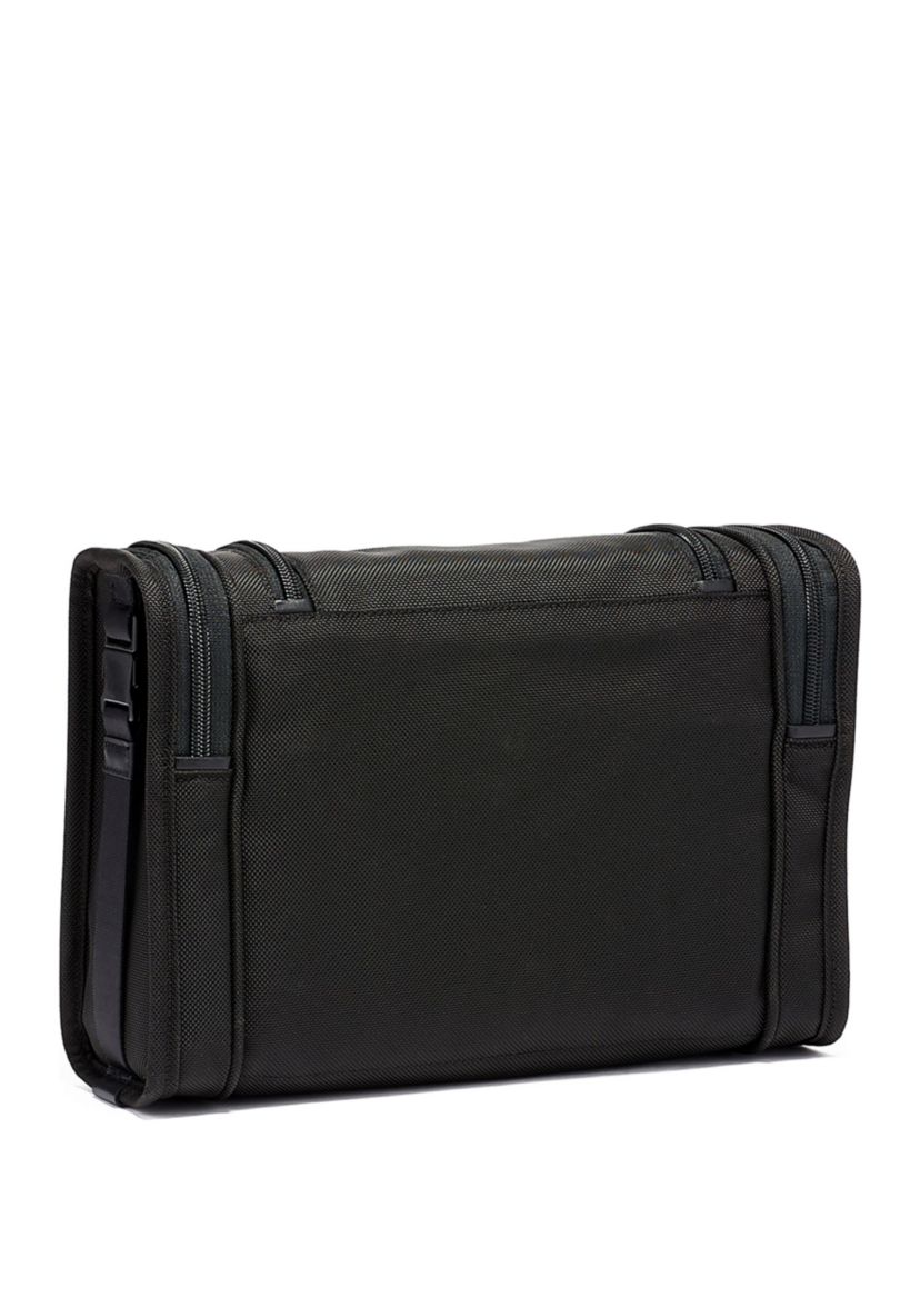 Alpha 3 Hanging Travel Kit