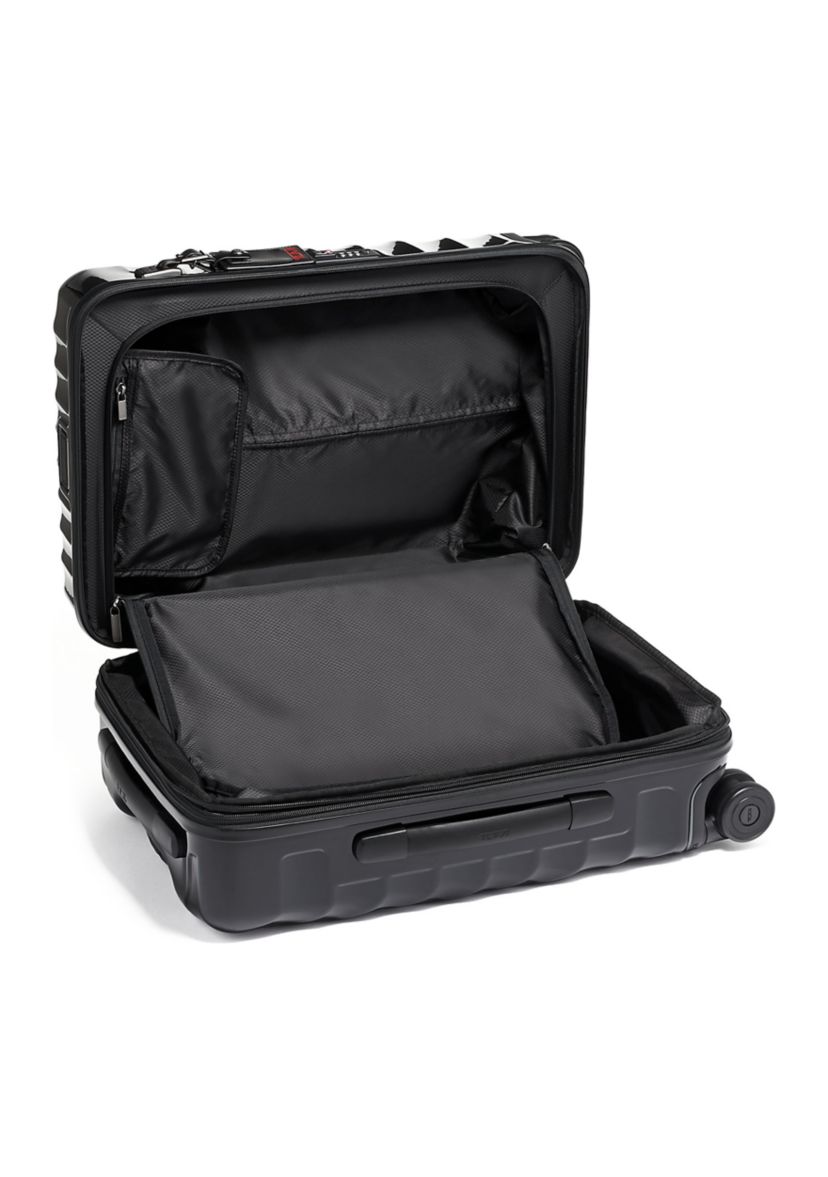 International Expandable Carry On