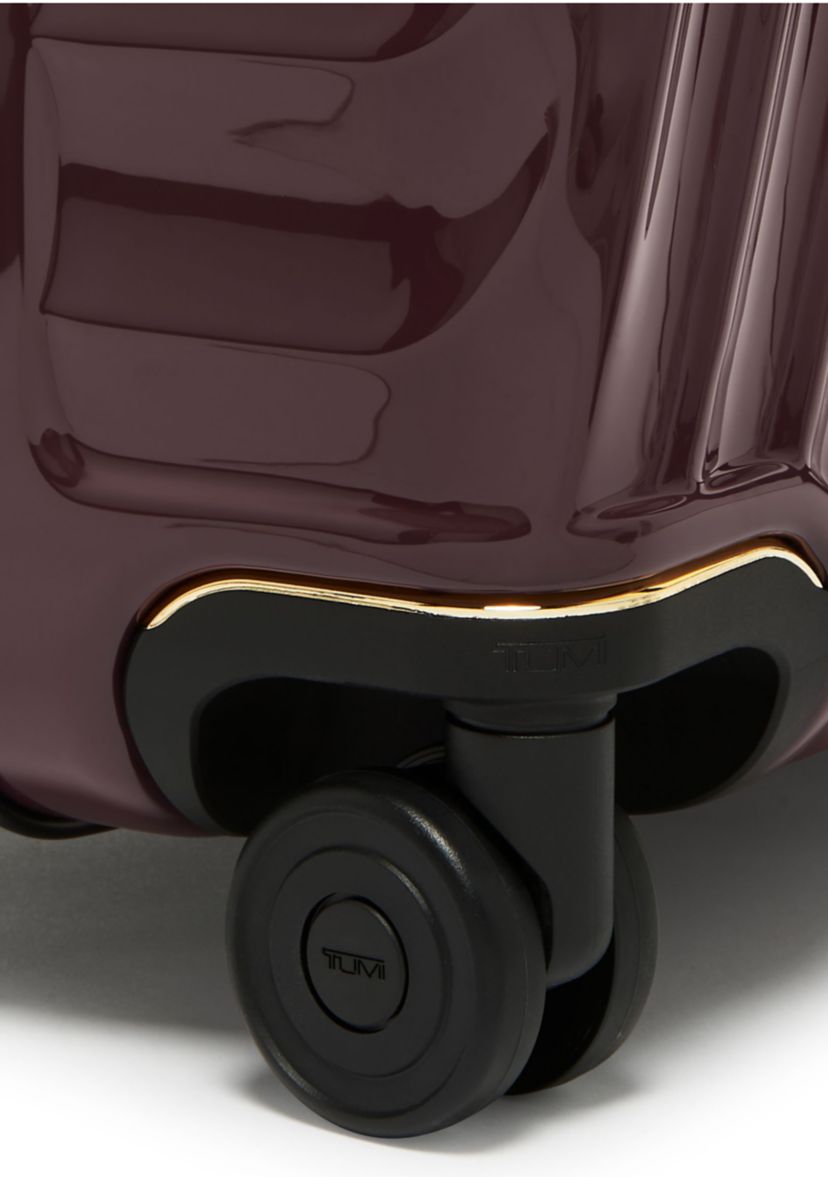 Extended Trip Expandable 4 Wheeled Packing Suitcase