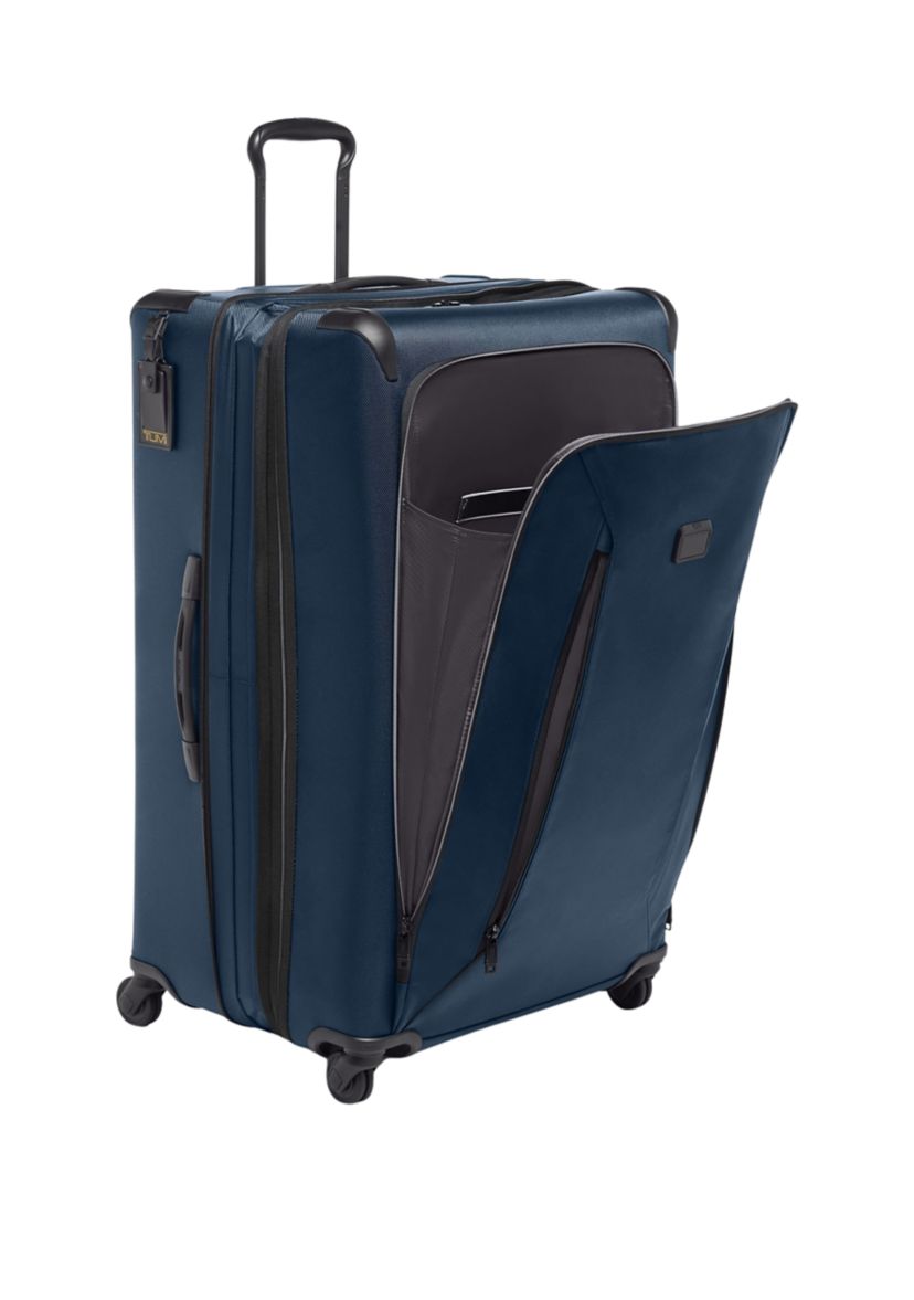 Extended Trip Expandable 4 Wheel Suitcase