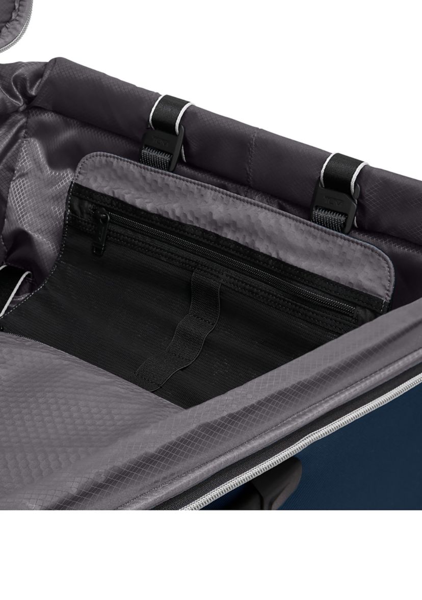 Extended Trip Expandable 4 Wheel Suitcase
