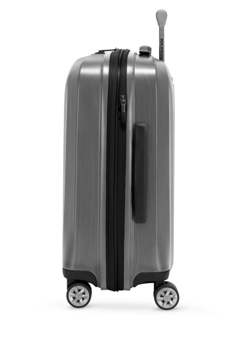 Rio Dell Carry-on Spinner Suitcase