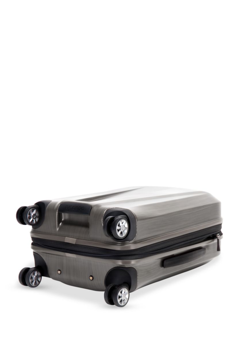 Rio Dell Carry-on Spinner Suitcase