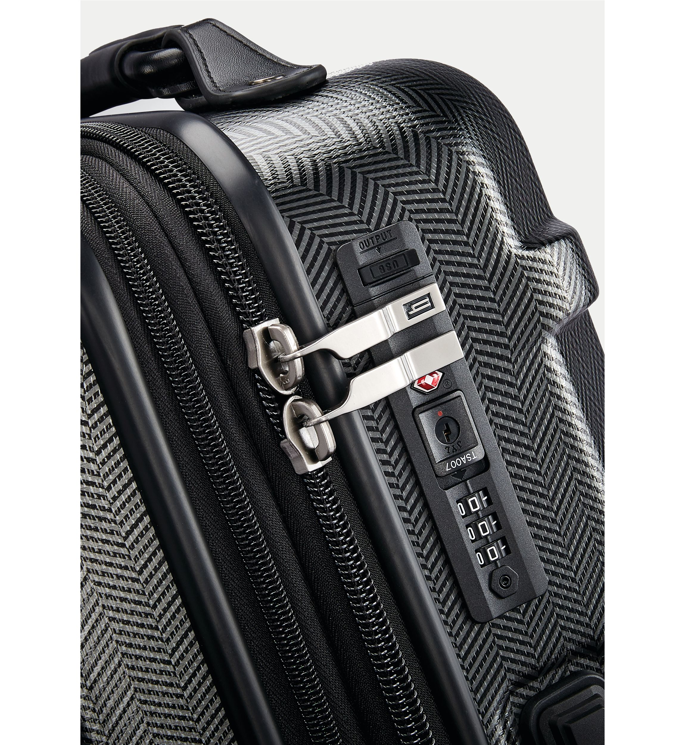Century Deluxe Carry On Expandable Spinner 