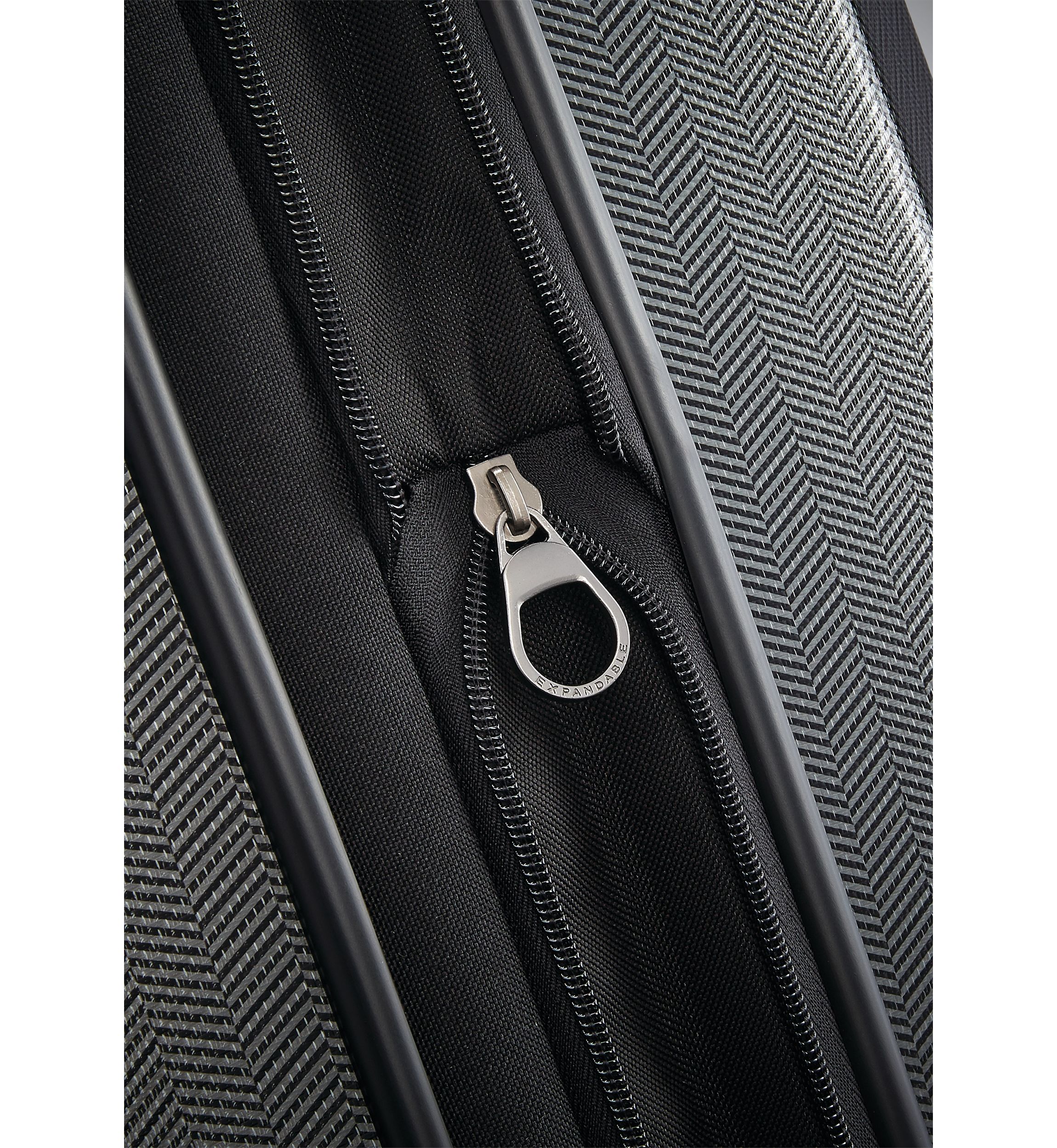 Century Deluxe Medium Journey Expandable Spinner 