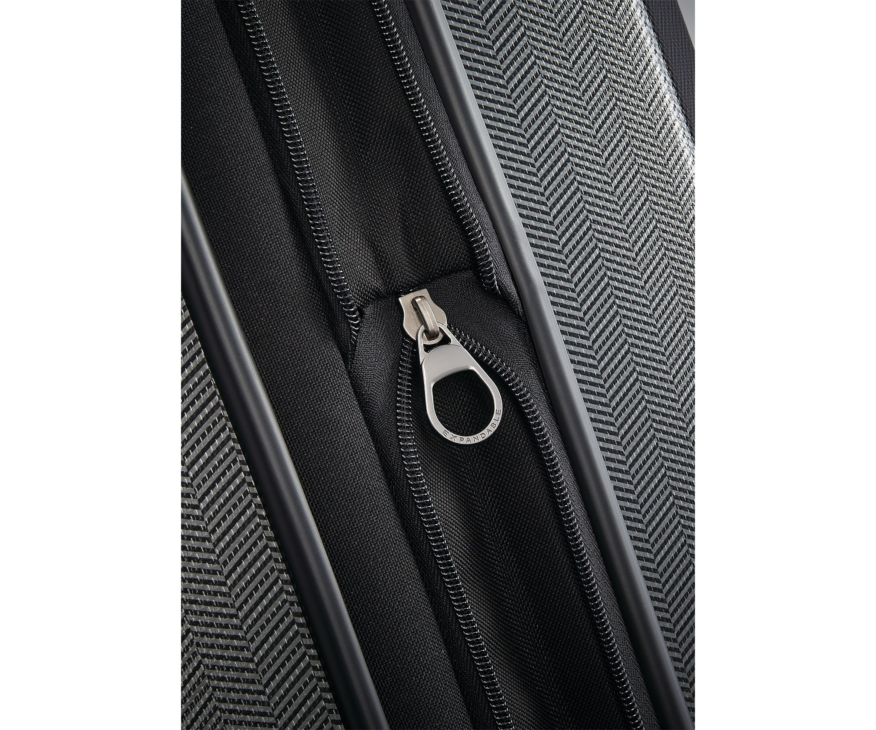 Century Deluxe Medium Journey Expandable Spinner 