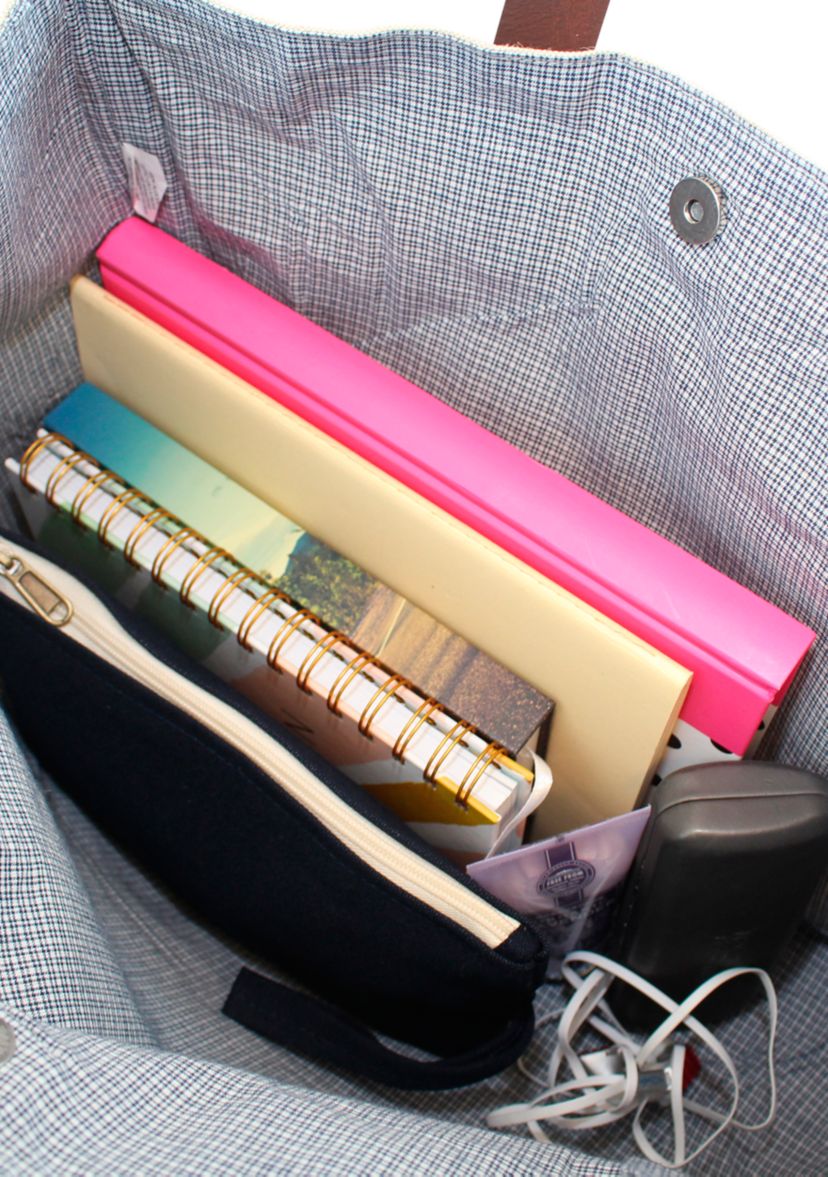Book Tote Jute