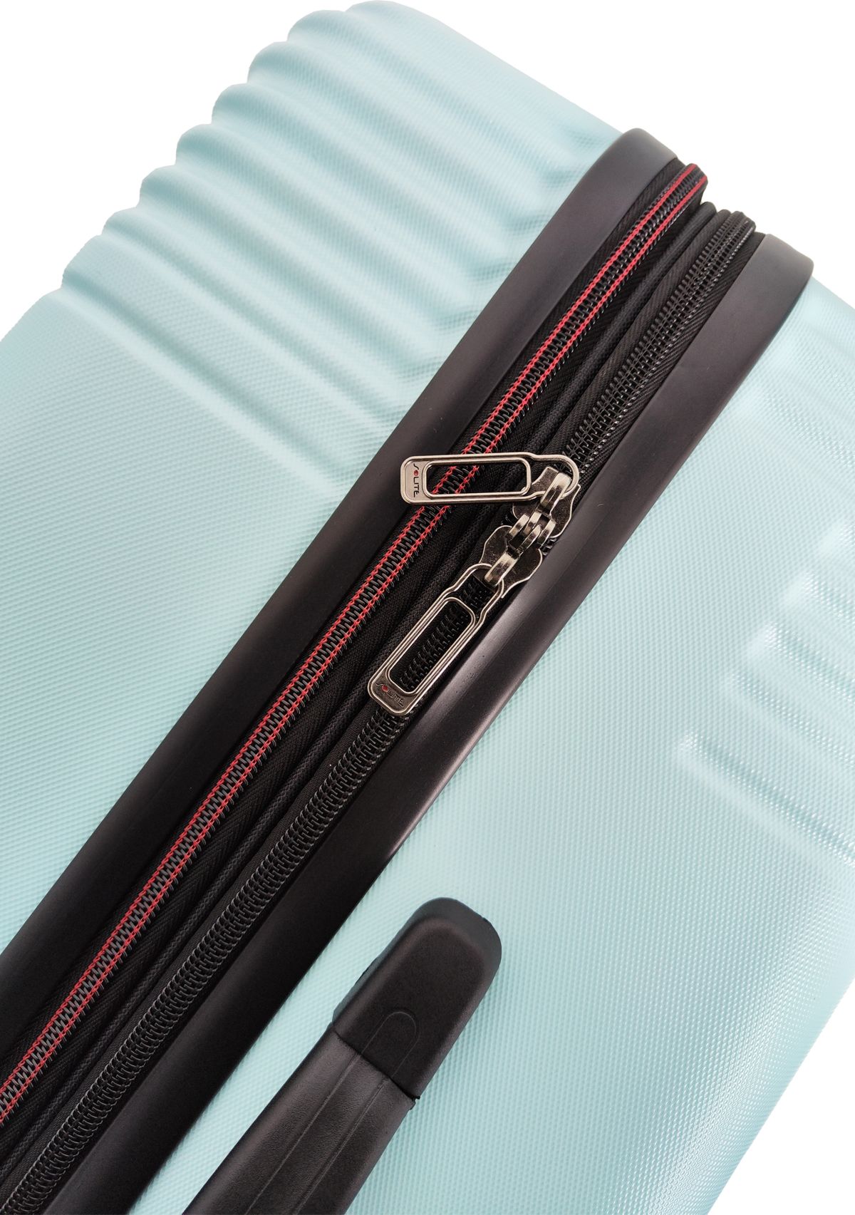 Avignon Expandable Spinner Luggage 