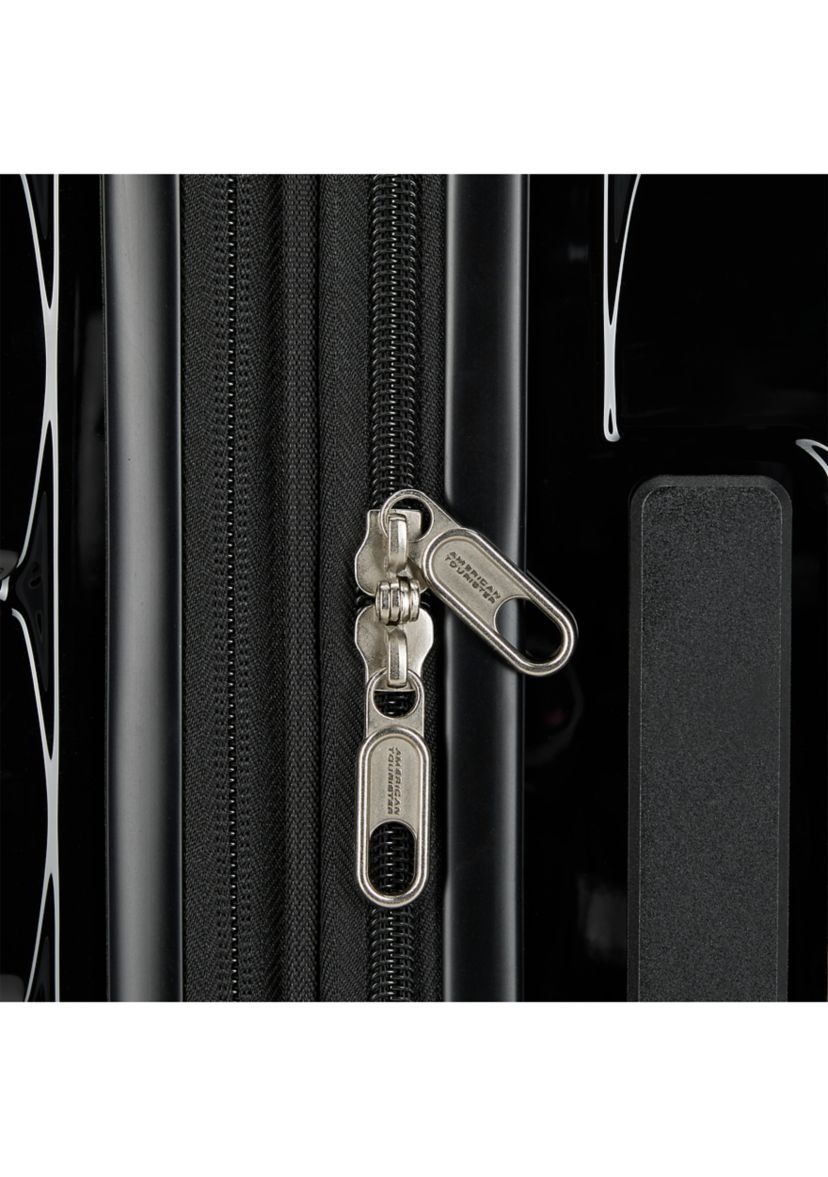 Kontour Spinner Hardside Luggage