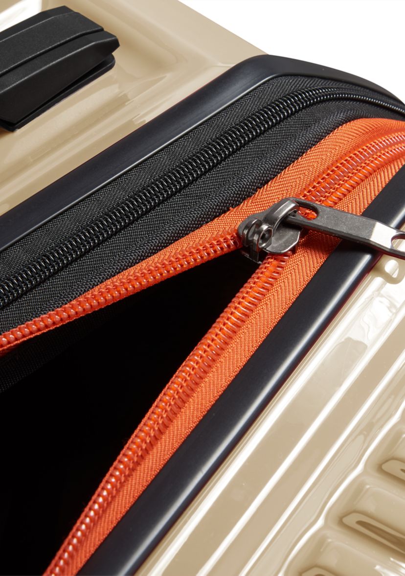 JH003B Large Expandable Trunk
