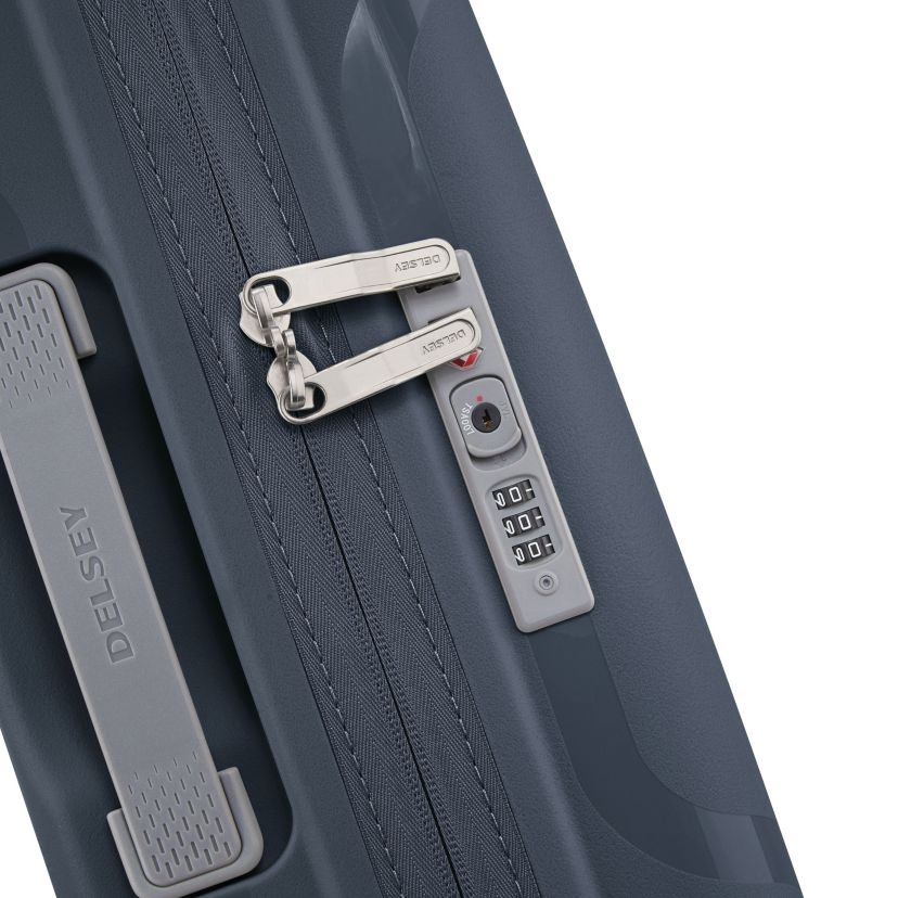 Clavel Expandable Spinner Carry On