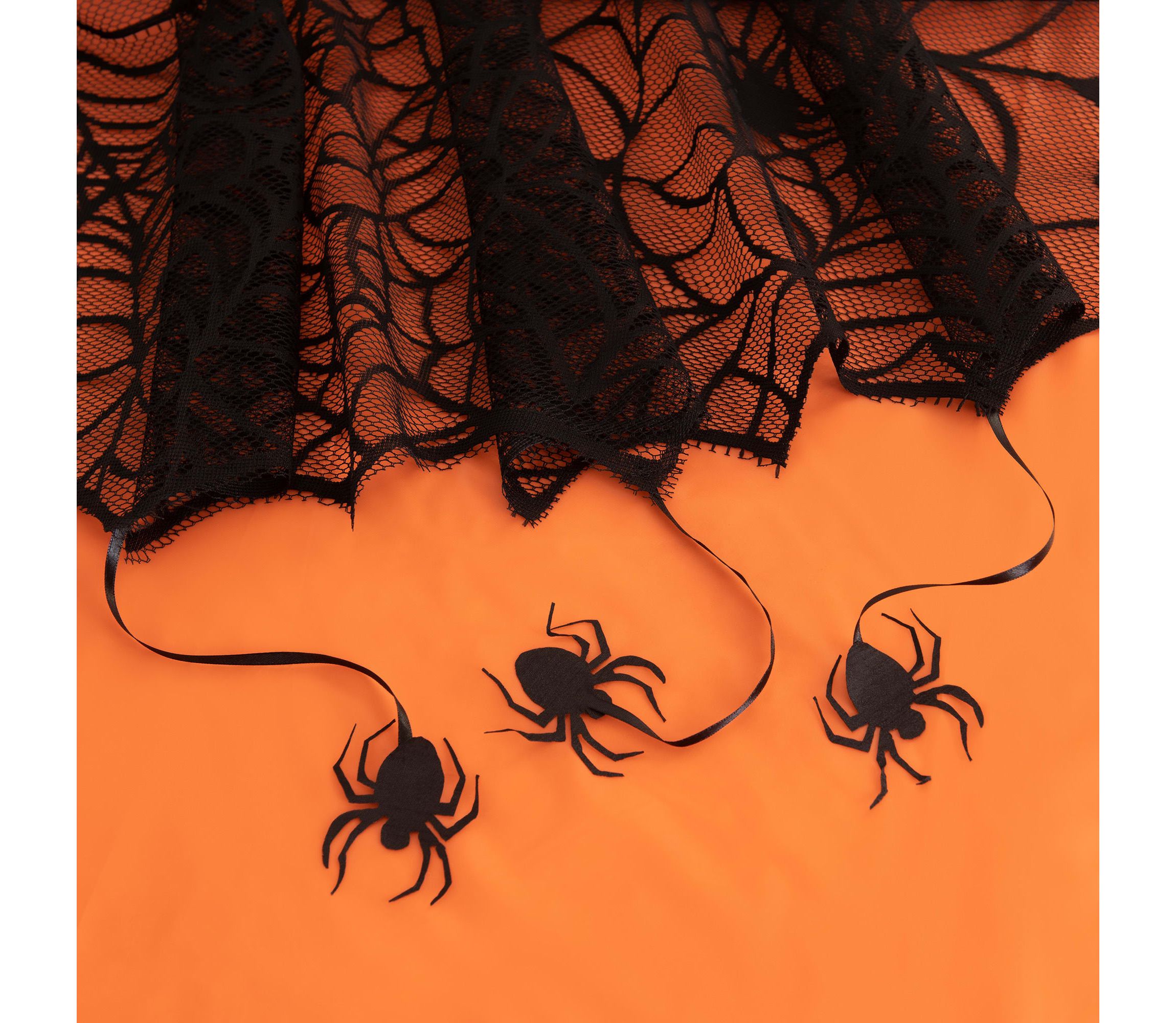 Crawling Halloween Spider Lace Lined Tablecloth