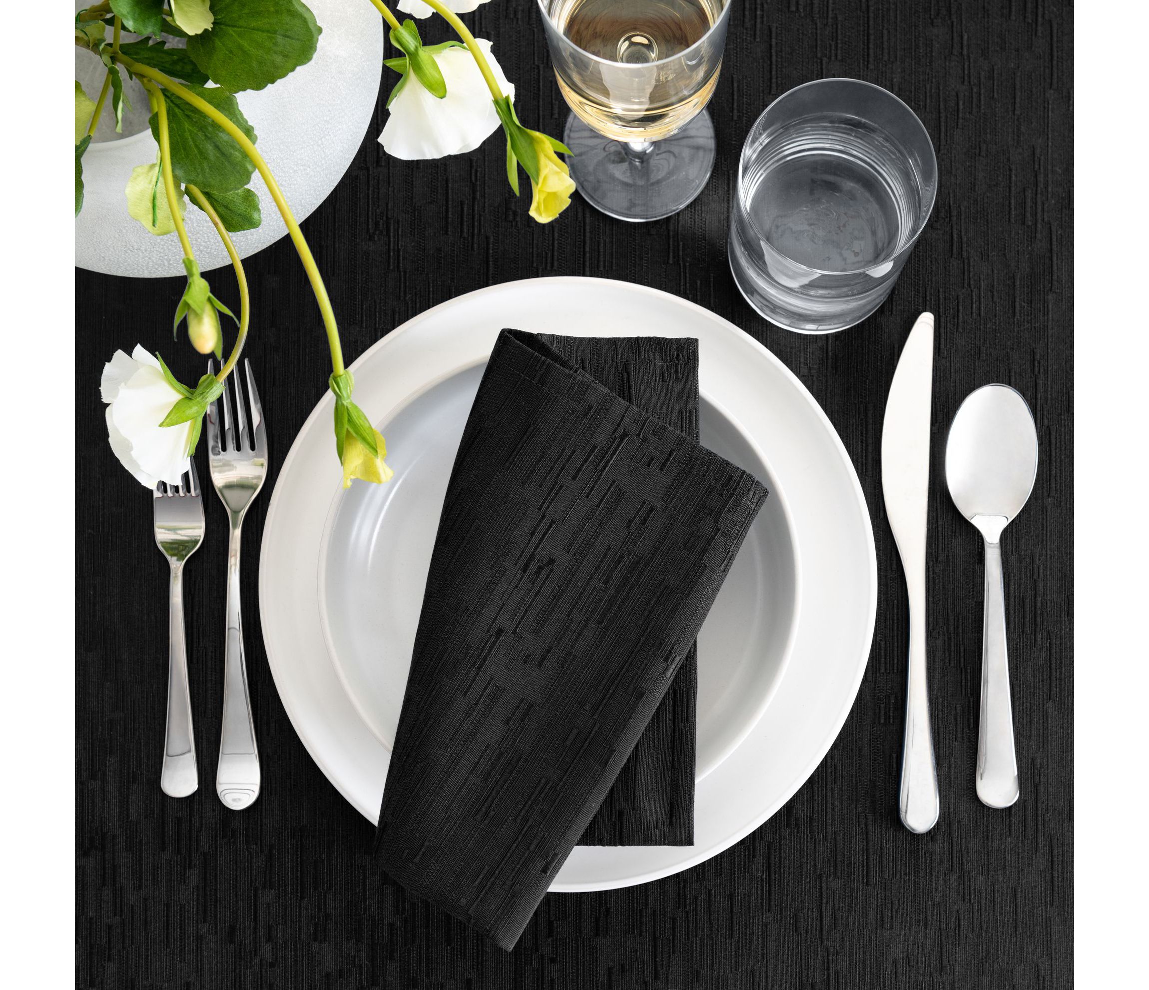 Continental Solid Texture Water and Stain Resistant Napkins, Set of 4