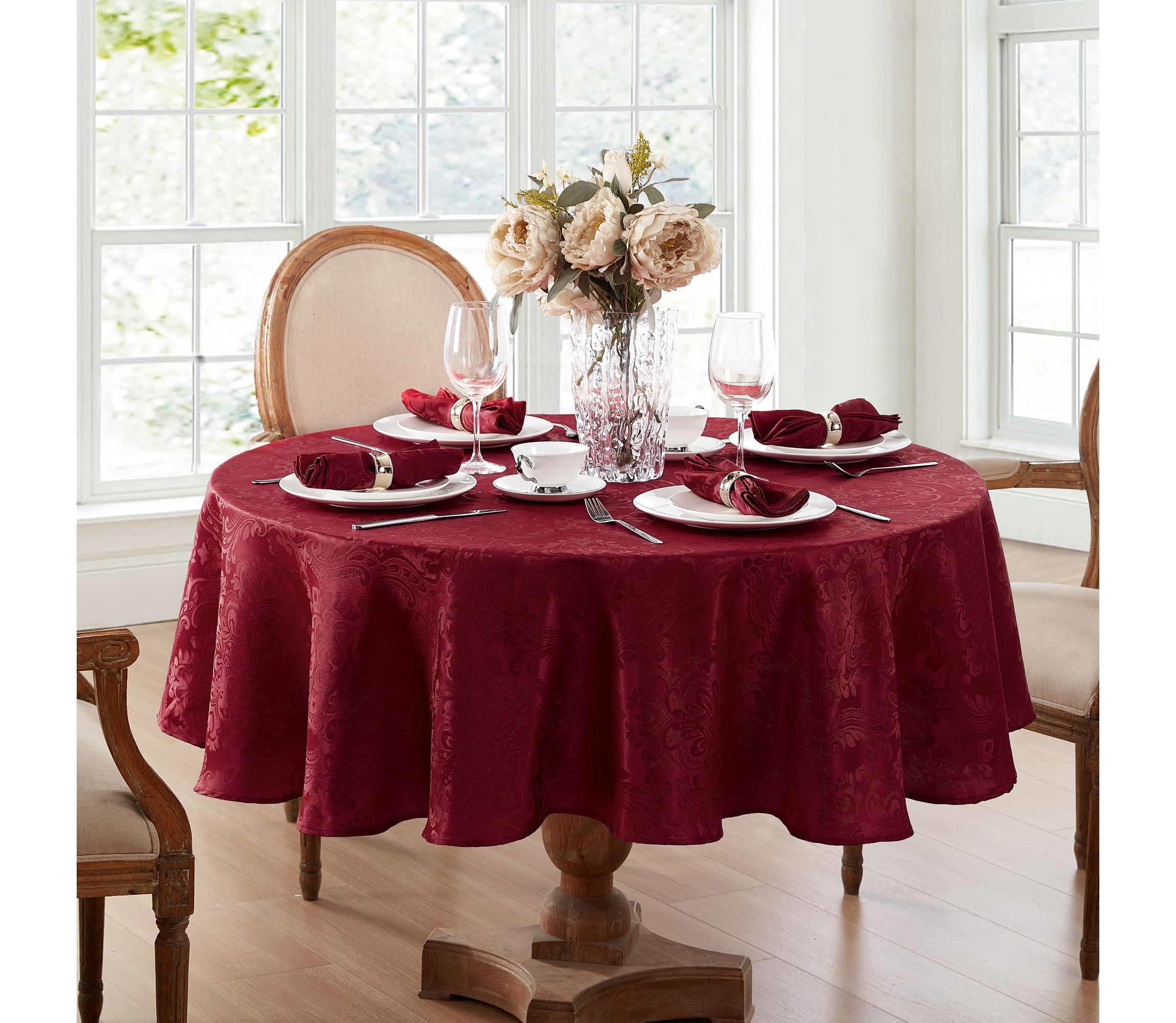 Caiden Elegance Damask Tablecloth - Round/Oval